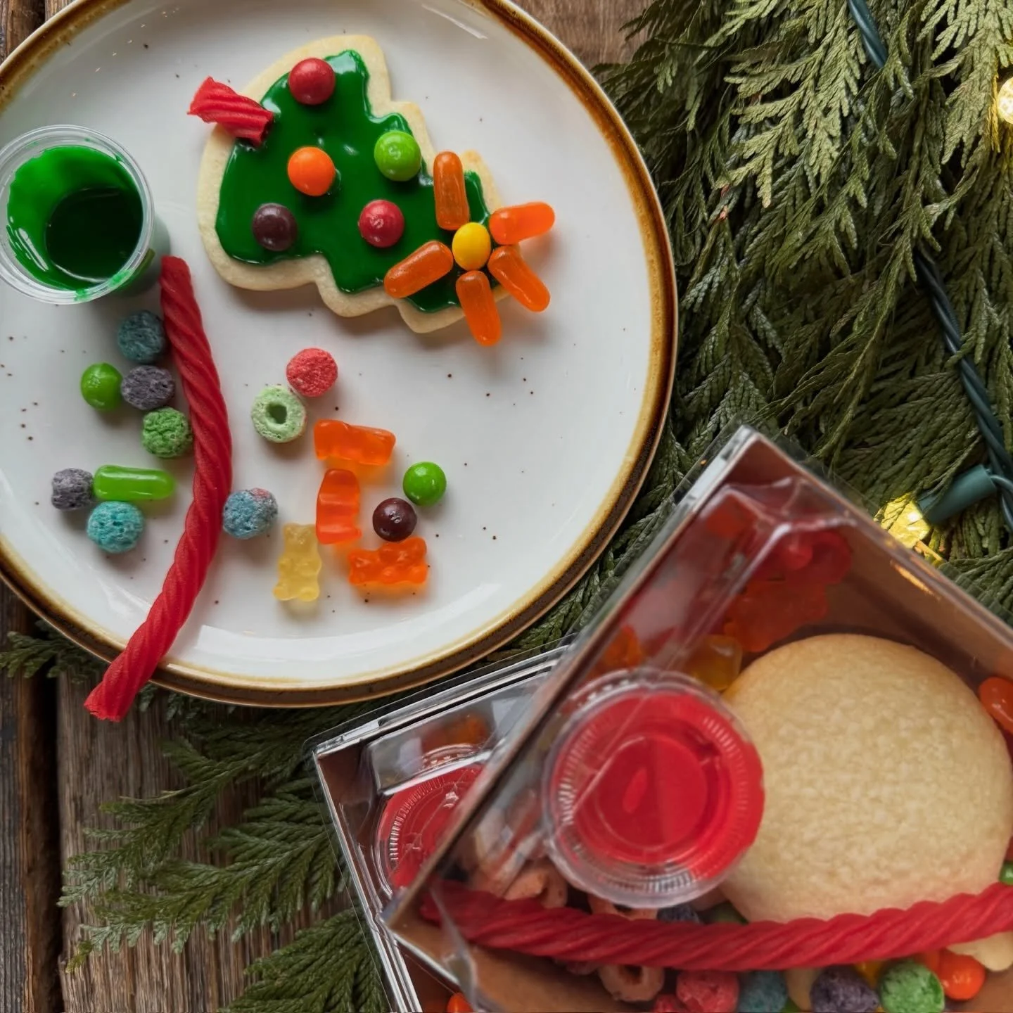 RHM&rsquo;s free cookie decorating kits are back this month from Dec 15th to the 24th. Come by and ask the front counter for a kit and get crafting. Tag us in a photo of your creation and we will share it to our story!

This holiday craft is availabl