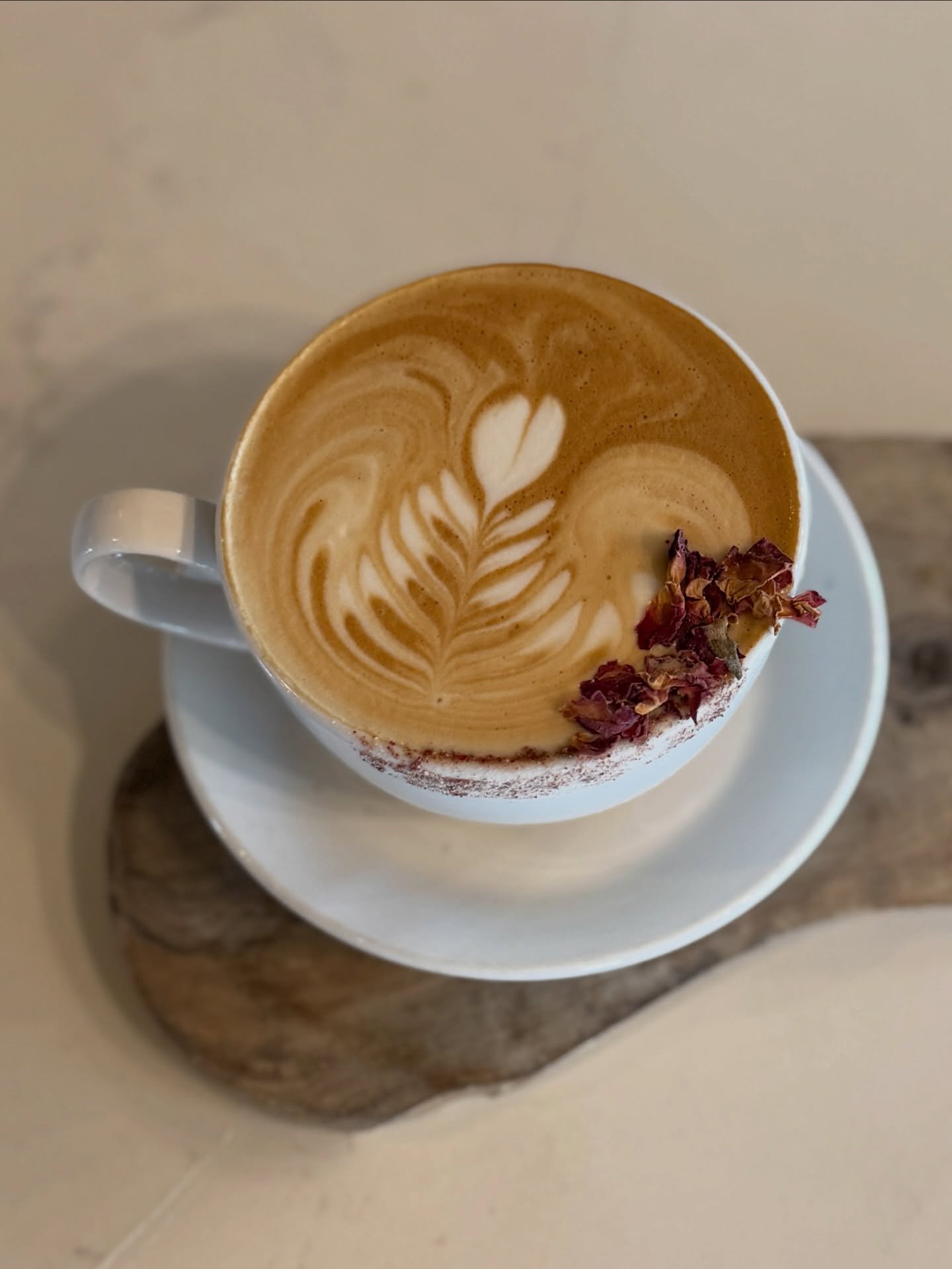 Love Potion #9 is a new coffee concoxion brewed by our coffee lead, Michael. Made by hand with real rose and lavender (and a bit of extra love of course) 💘☕🌹

#pnwcoffee #redhillsmarket #dundeeoregon #oregonwinecountry