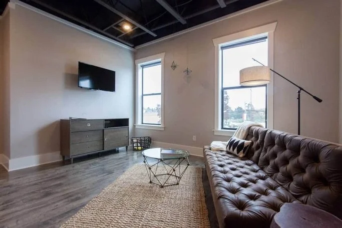 Winter is the perfect time for a quiet wine country getaway. Now through March, enjoy 20% off Sunday&ndash;Thursday stays at The Market Lofts when you book direct using code WINTER2026.&nbsp;

Cozy nights, fewer crowds, and walkable tasting rooms mak