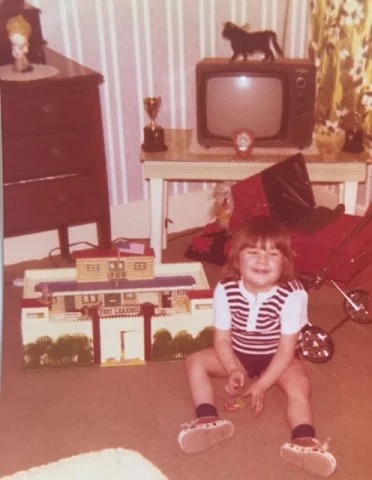  Shoes indoors. Never happened after 1984.