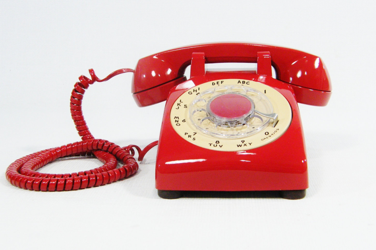 red-rotary-telephone.jpg