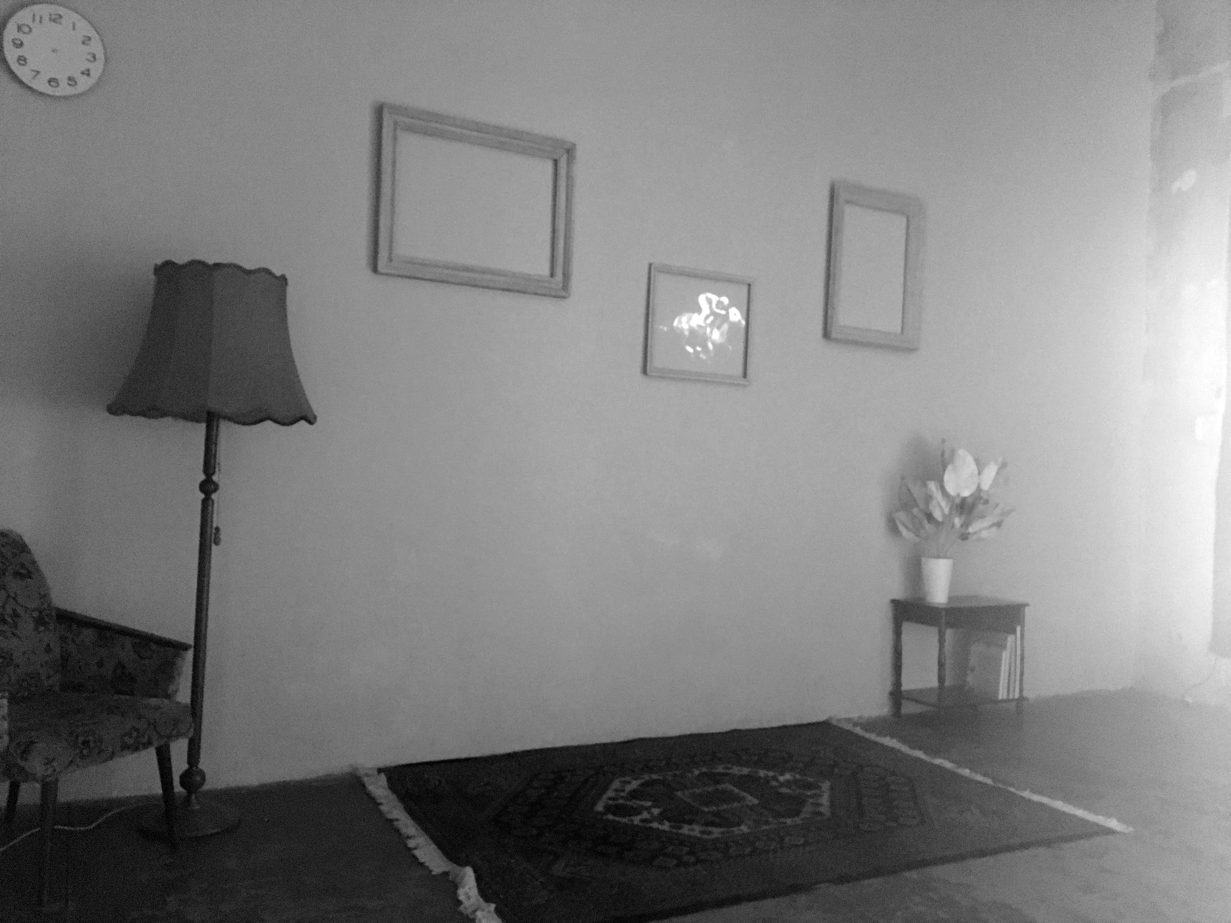 Alte Sachen is a collaboration between the video artist Itamar Inbar and myself. Exhibited at tête Berlin July 2018