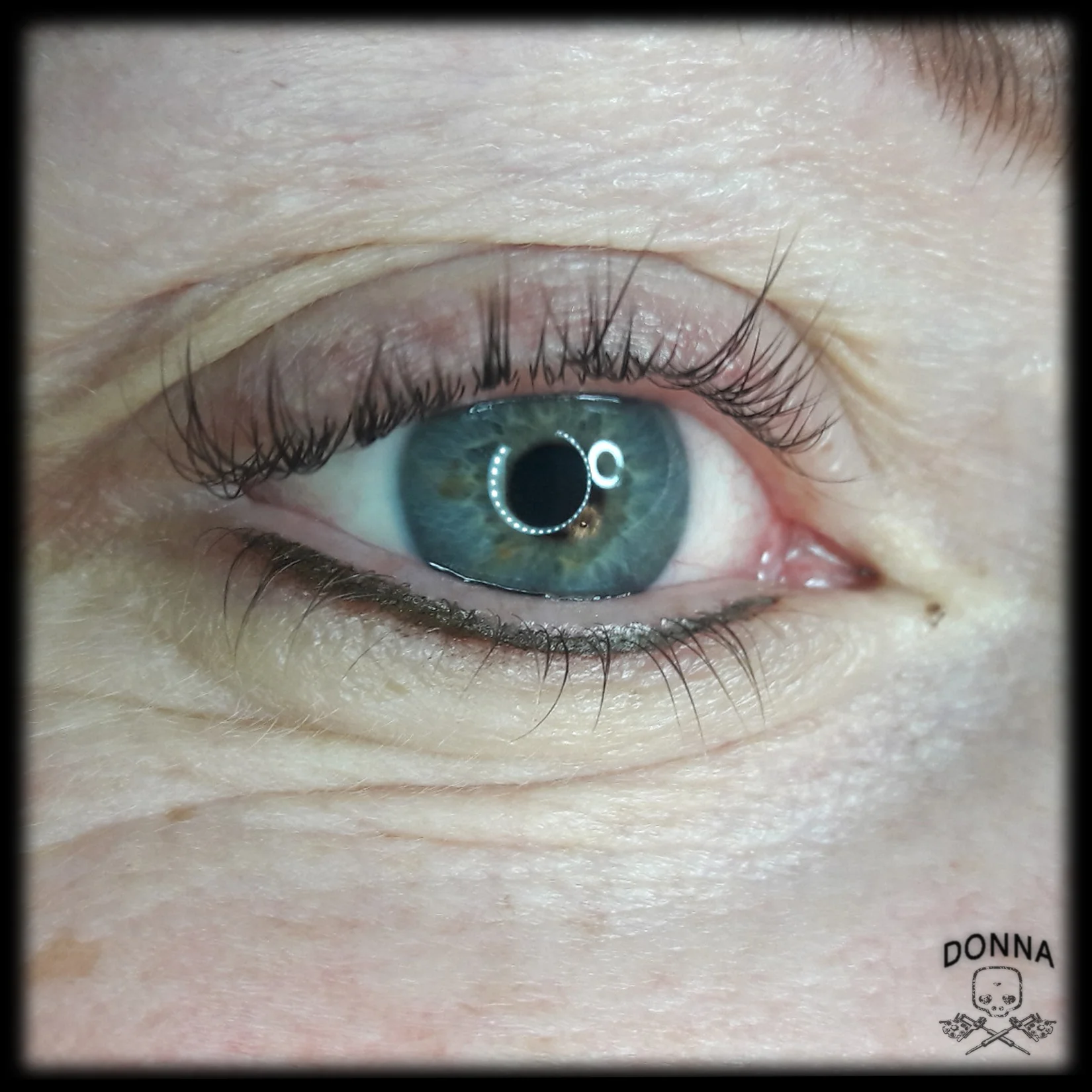 eyelinerrr.jpg