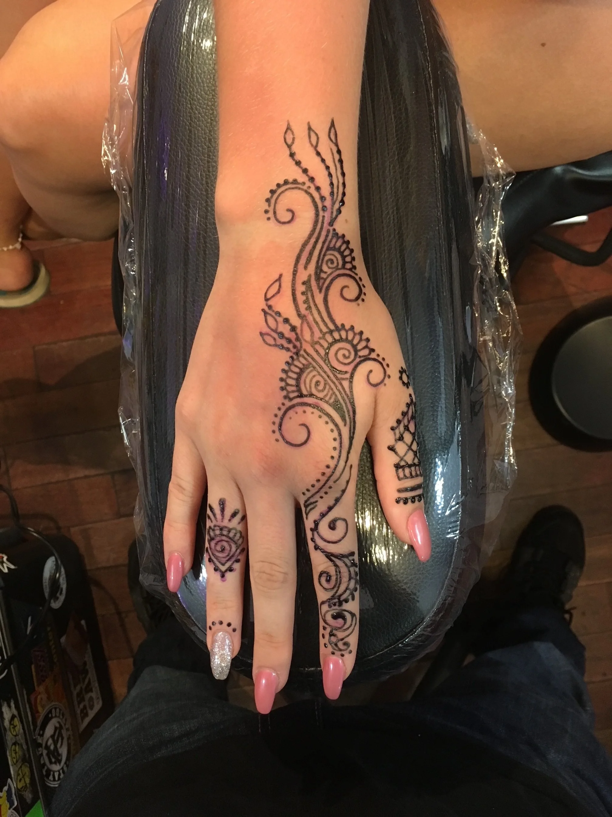 HENNA10.JPG