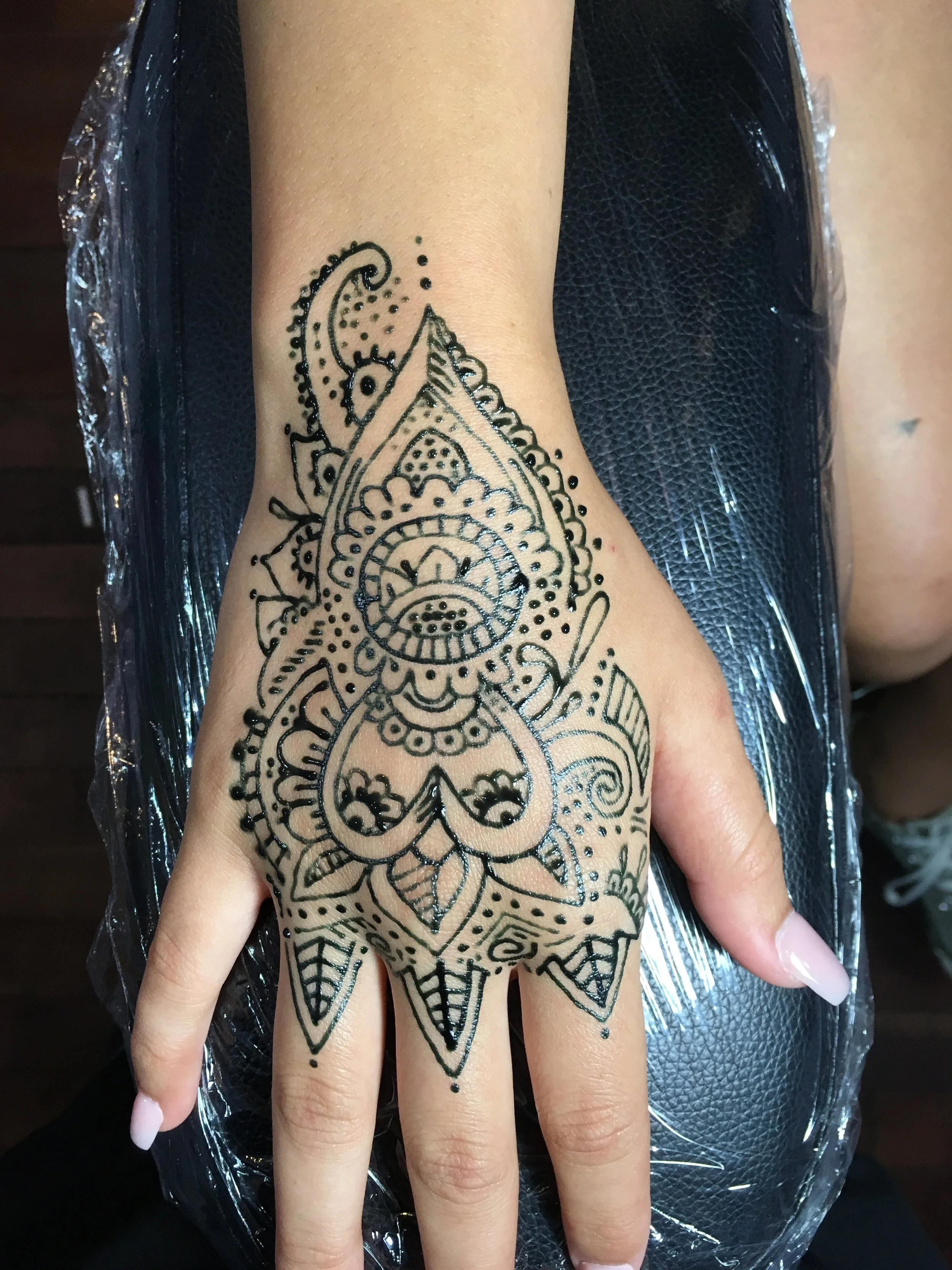 HENNA28.JPG