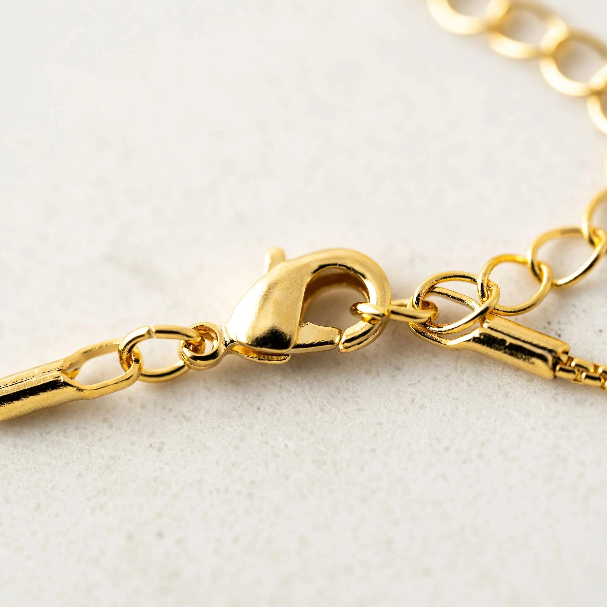 imgi_718_AriaNecklace-ClaspDetail_1x1_DSC1185_2307257c-5b06-4a3f-a467-9b93d9d6af92.jpg