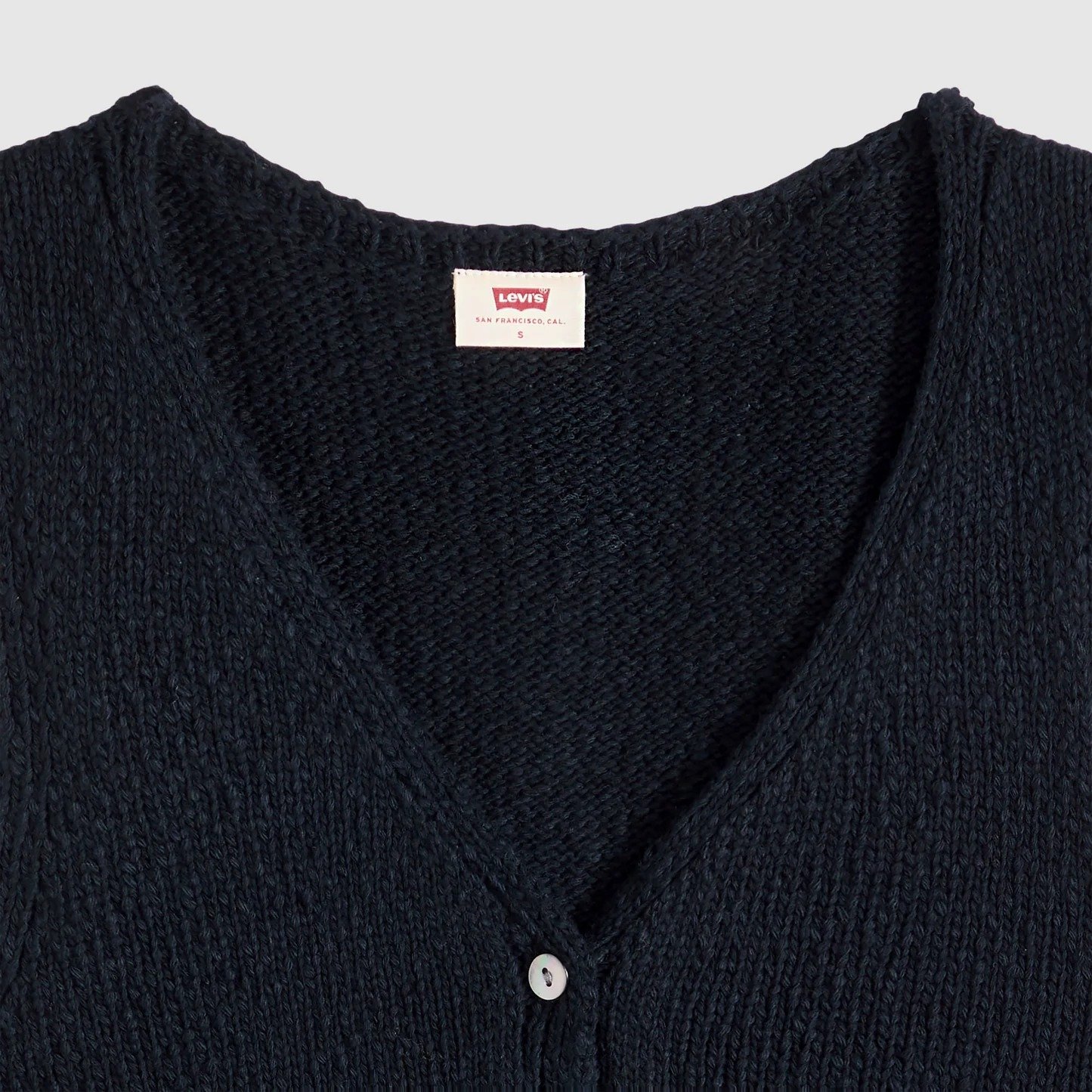 imgi_51_levis-womens-helen-mini-boucle-vest-005AB0001_6_CL_D1_c57bb097-a59c-4c33-b6fd-f8ec441f9281.jpg