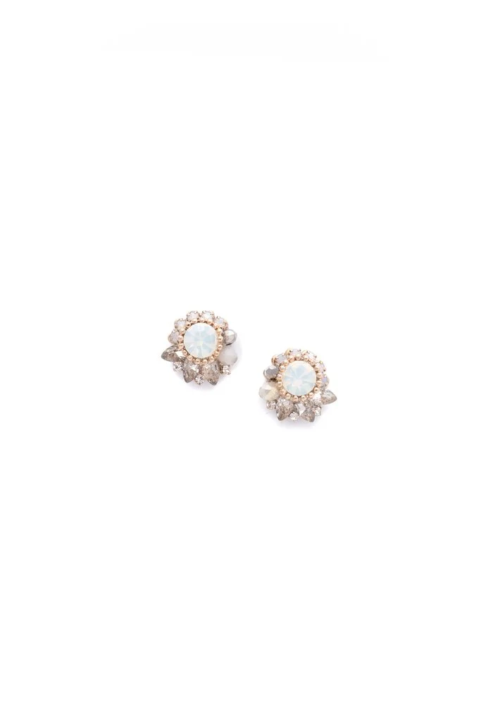 KefKmgAlSv2RfVJalTmz_Amelia_Crystal_Post_Errings_-_White_Opal_WHT_BG_WEB_1024x1024.jpg