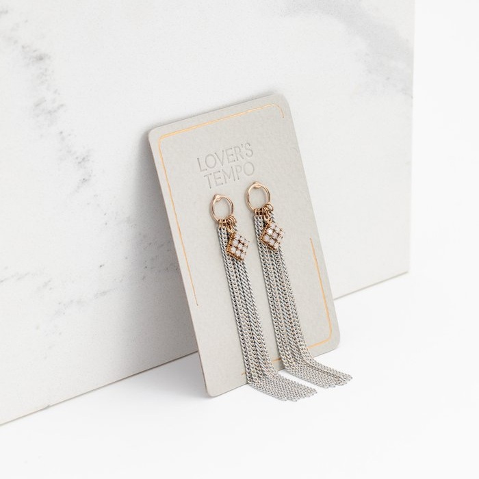 Arju8sfJSOi3KfvY3q0n_Siene_Fringe_Earrings_-_White_CRD_IND_WEB_1024x1024.jpg