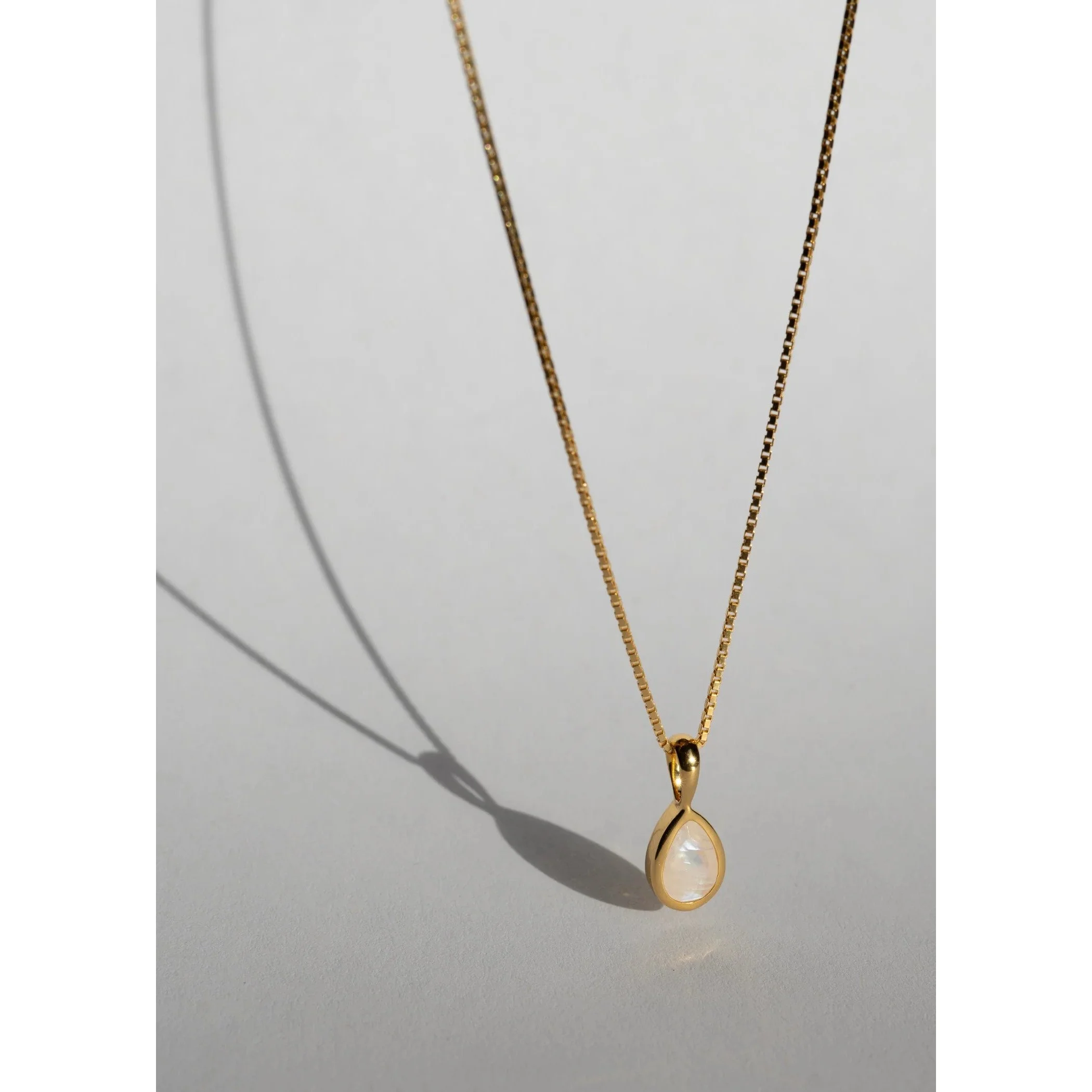 imgi_1_KoyNecklacegoldhighres5_3000x.jpg