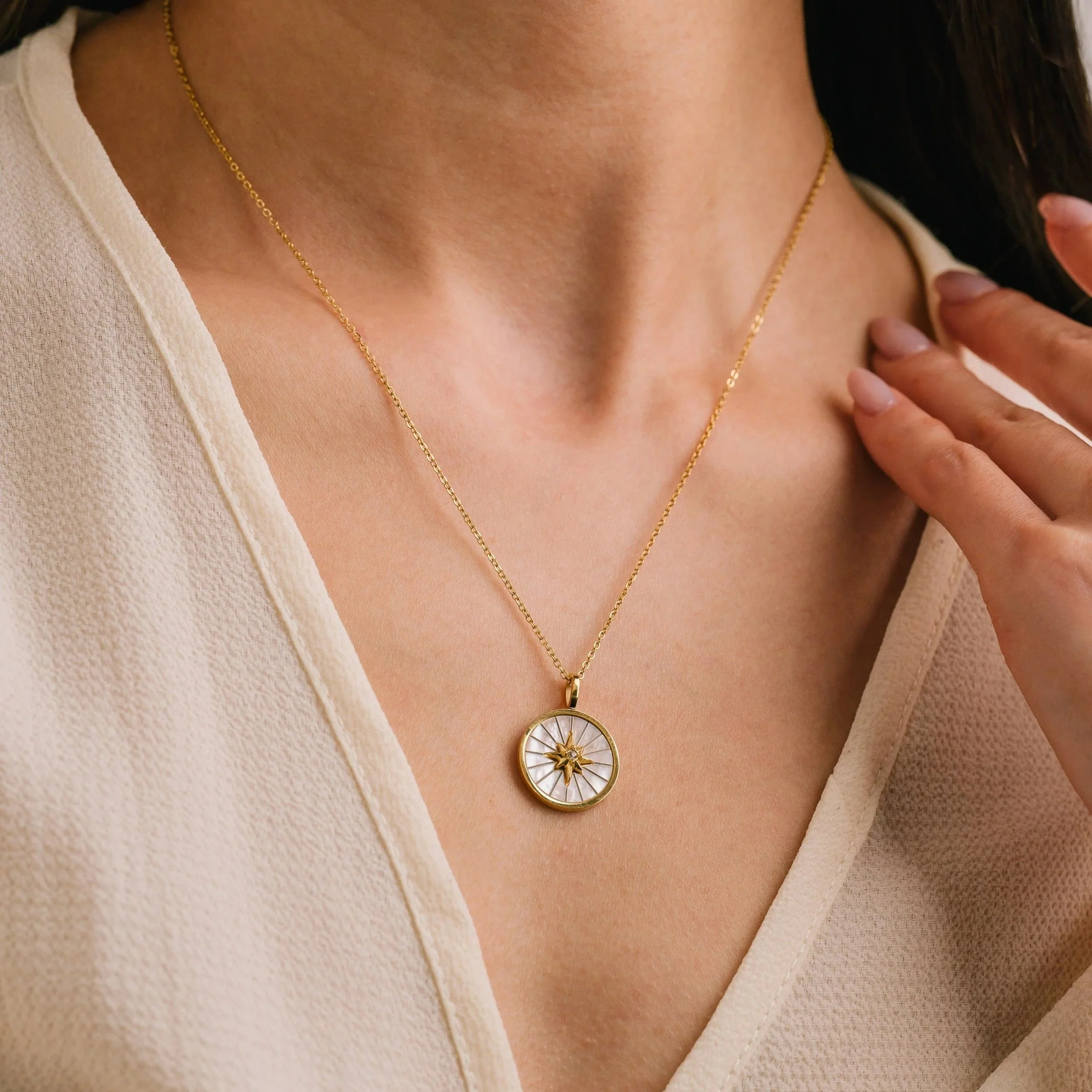 imgi_653_StarlightNecklace-Gold_1x1_DSC2237-Edit.jpg