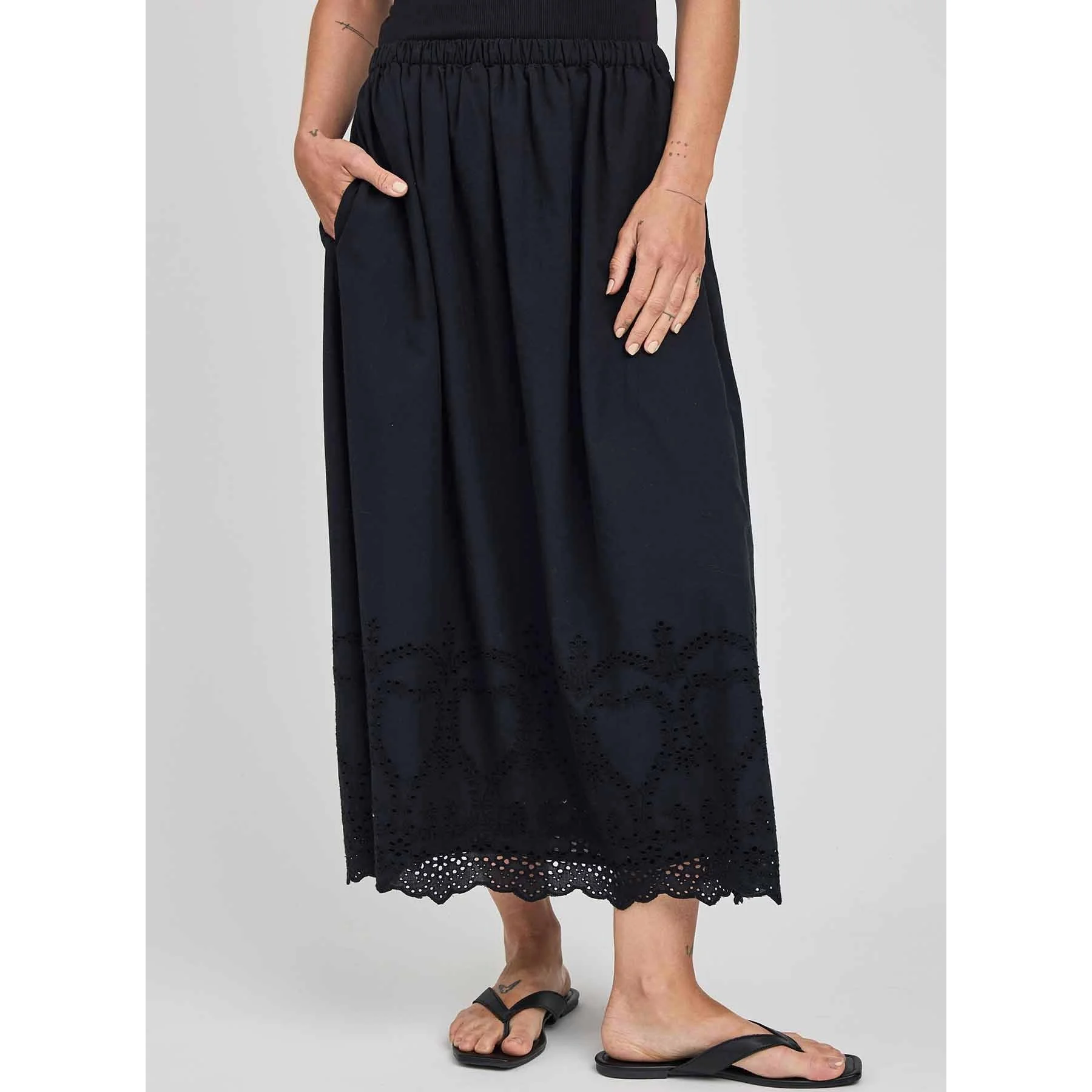 imgi_9_GF2603-6170_BLACK_3 (1).jpg