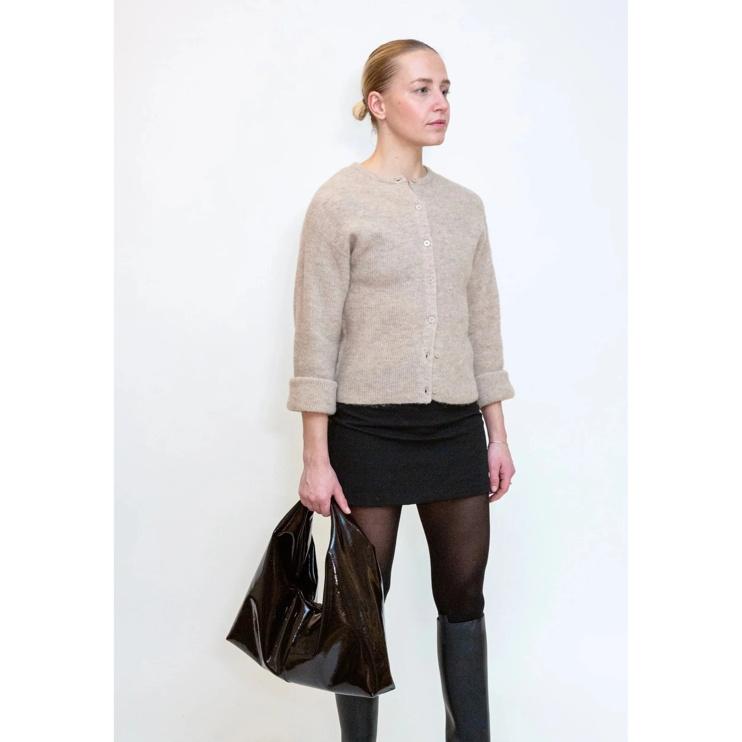 imgi_53_SARAH_LACQUER-Shoulder_Bag-2603-173-010500-507_Umber_Brown-2_f716a831-c093-46af-bf9a-cd54958fdc59.jpg