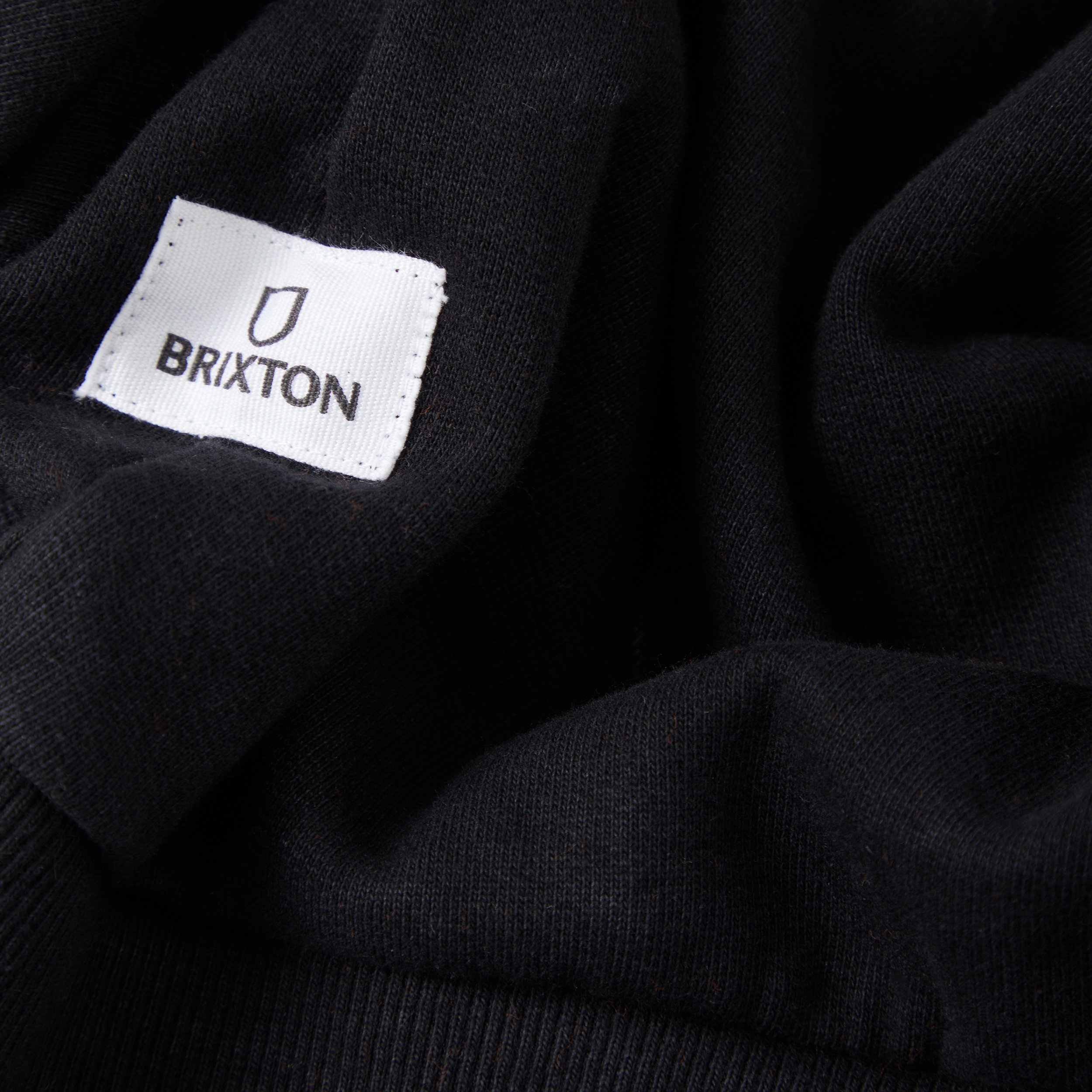 BRIXTON-BASELINE-CREW-FLEECE_23050_BLKVW_004.jpg