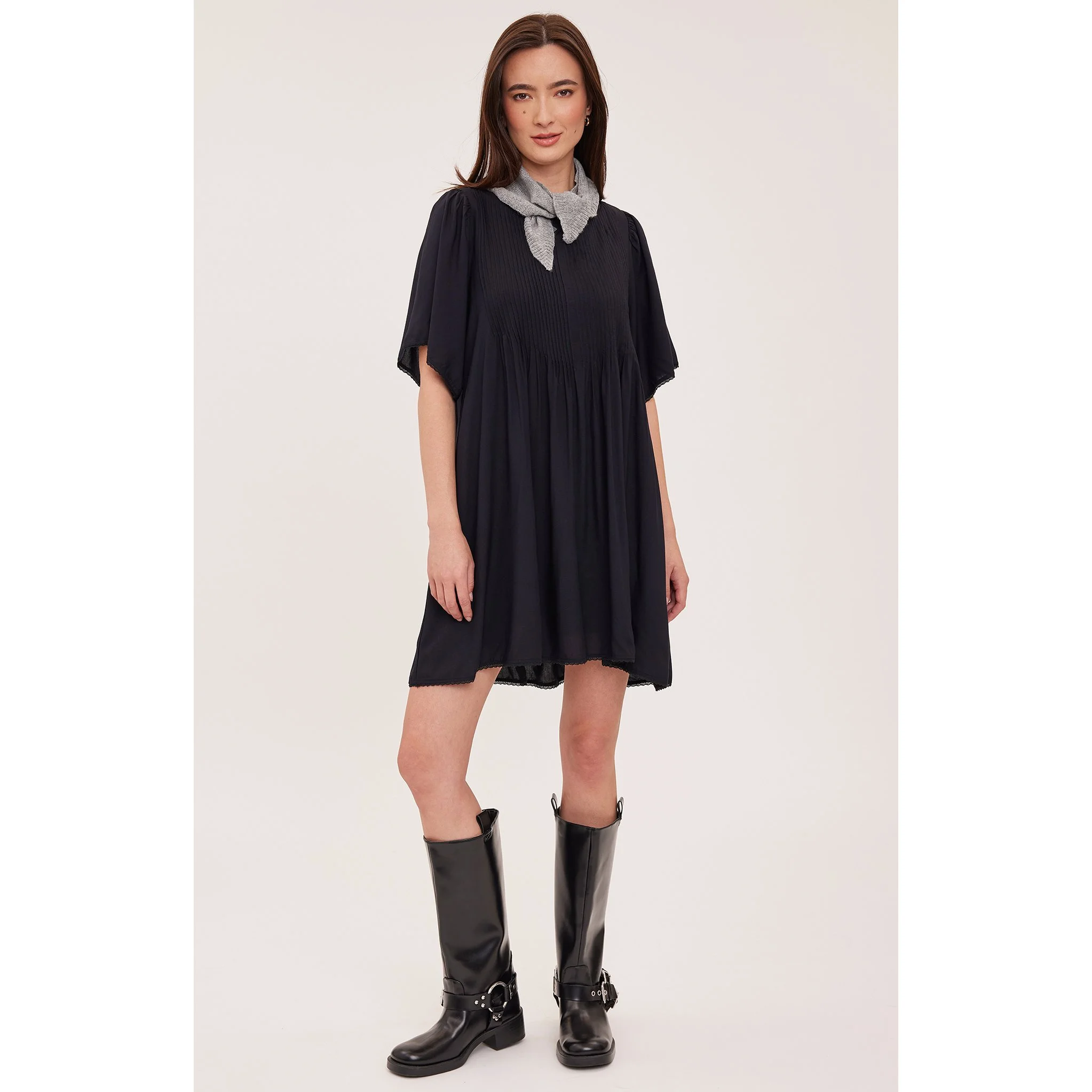 GF2608-8819_BLACK_1.jpg