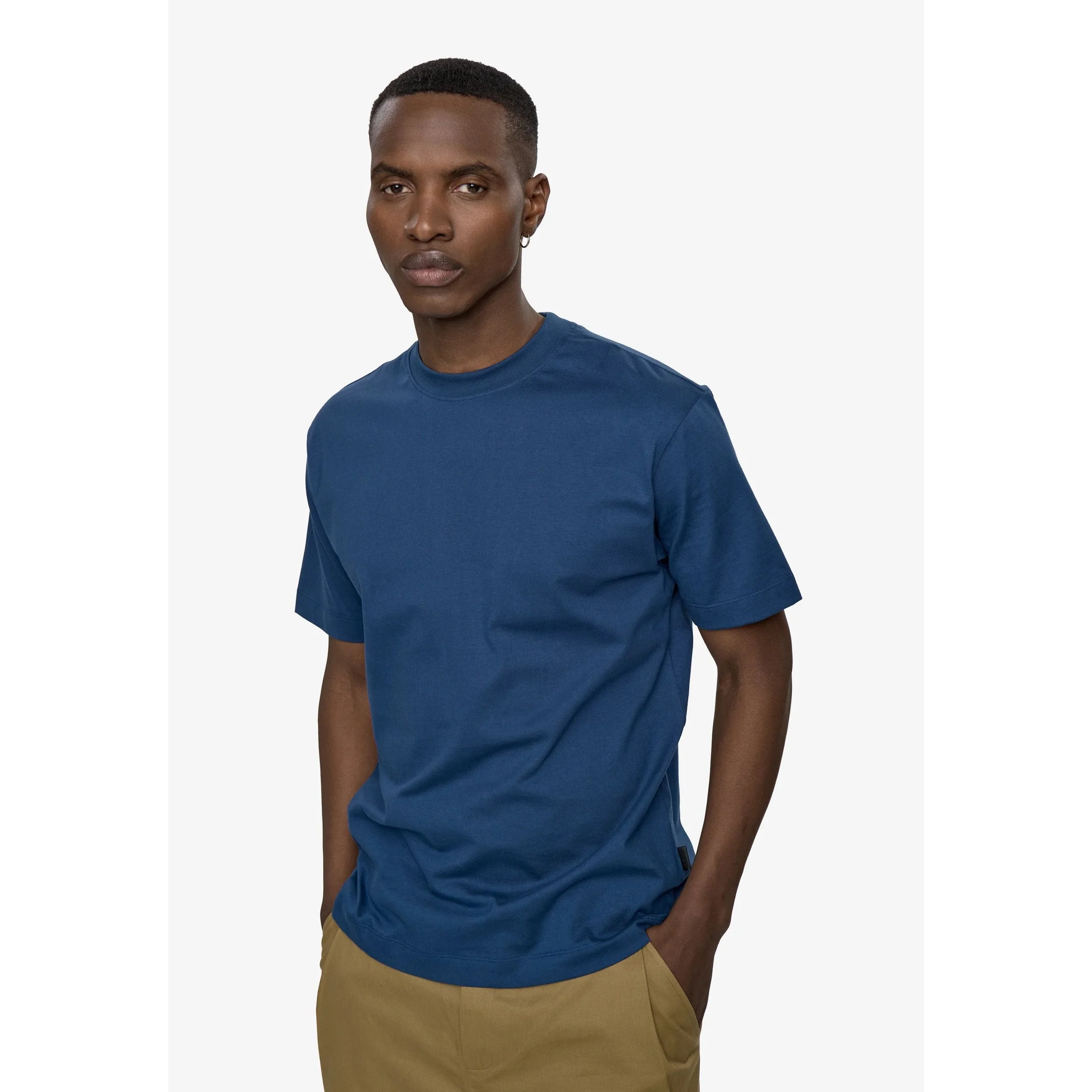 imgi_365_Aarhus_short_sleeved_t-shirt_G029_GOTS-Short_Sleeved_T-shirt-17066G029-4027_Insignia_blue-4.jpg