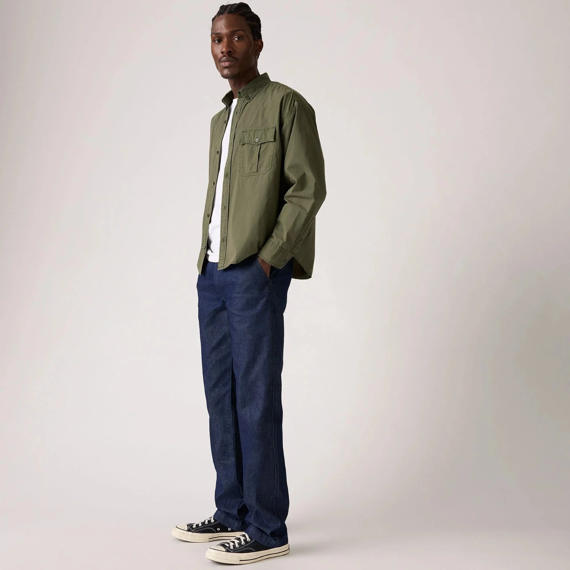 imgi_1_levis-mens-xx-chino-relaxed-straight_001K50010_4_CM_DA_2c281ac6-2521-4 (1).jpg