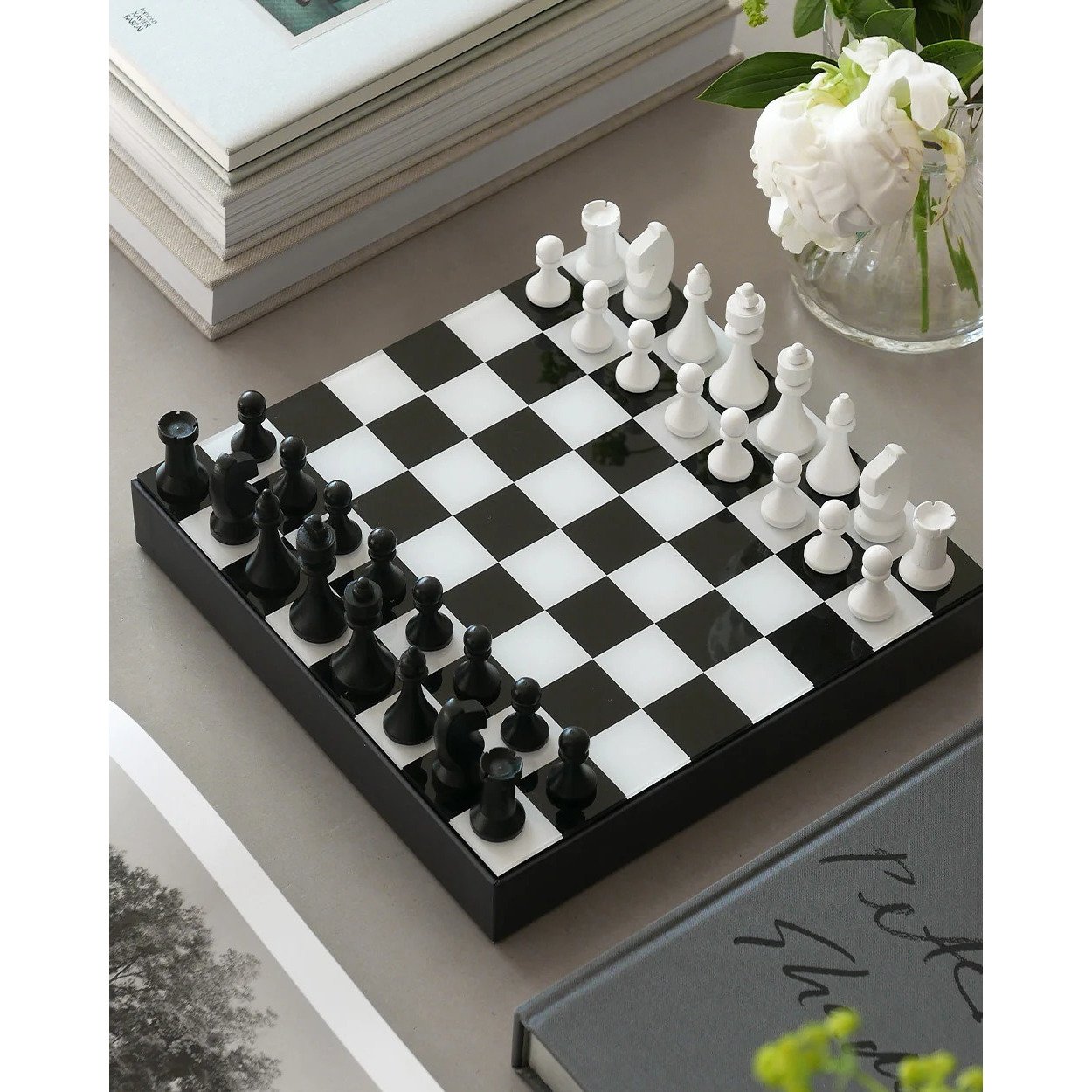 imgi_175_Printworks_Games_ArtChess_mood_1_12a30da1-7a50-4bed-afcb-299a79905cb7.jpg