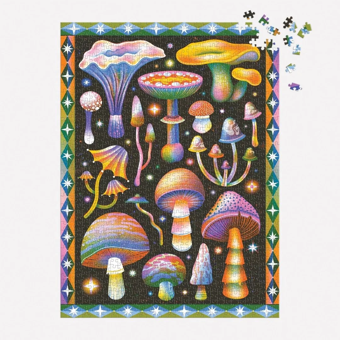 imgi_10_GA_1000pcPuzzle_CosmicMushrooms_INT3_9780735385528.jpg
