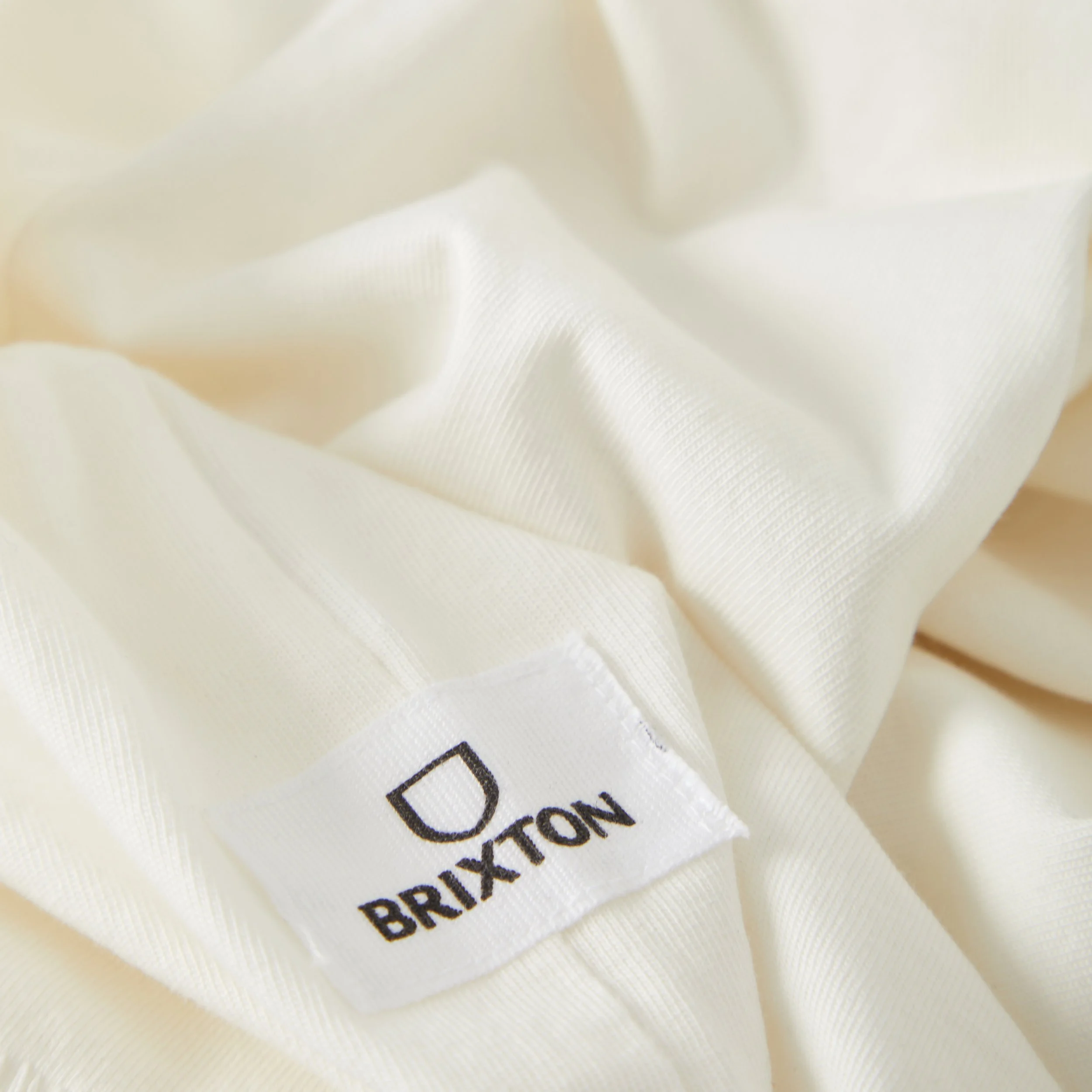 BRIXTON-BASELINE-HENLEY-TEE_23054_OFWVW_004.jpg