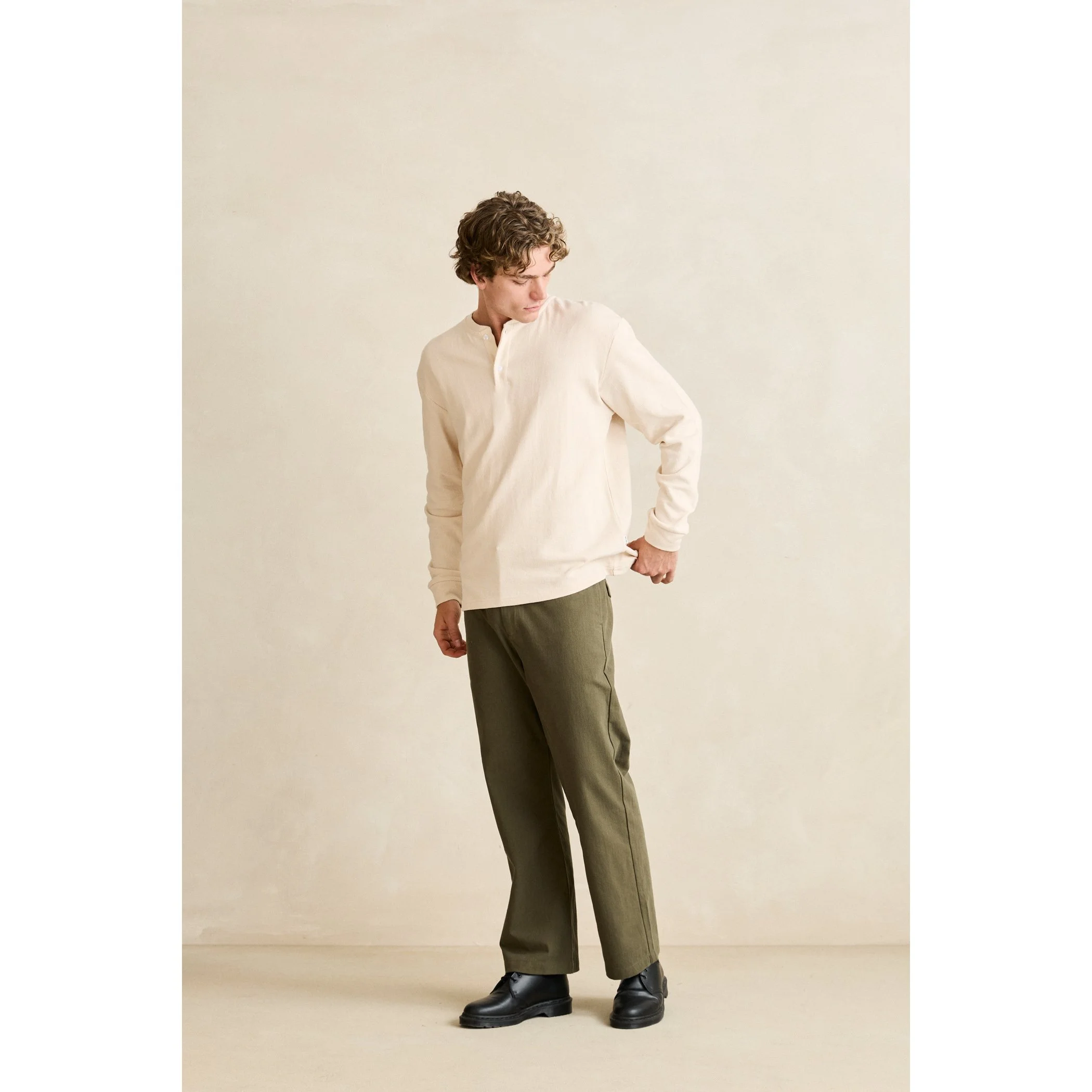 CD25M-CT54-NAT-VINTAGE-JERSEY-LS-HENLEY-NATURAL-4.jpg