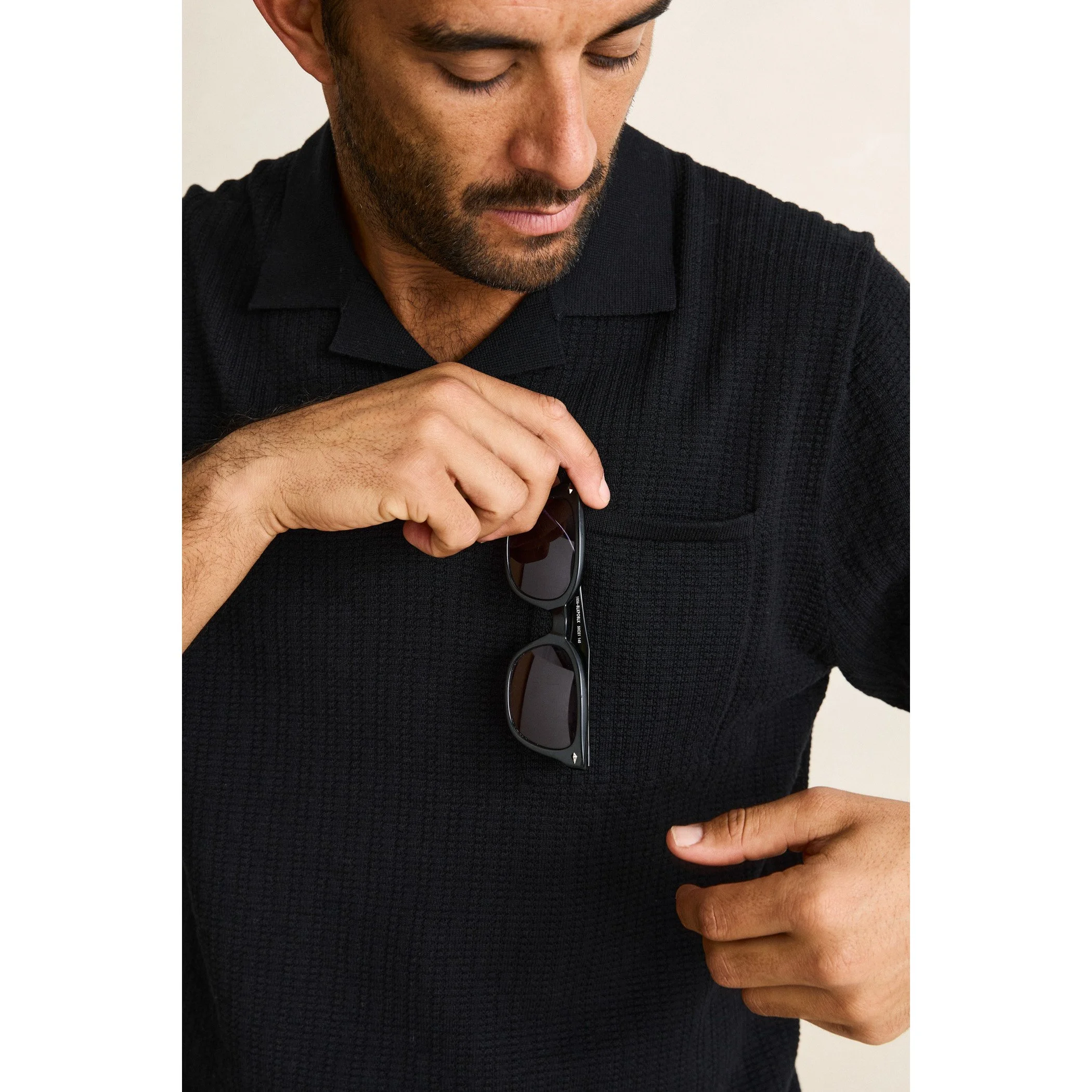 CD25M-CT39SW-BLK-TEXTURED-KNIT-WHIP-STITCH-POLO-BLACK-2.jpg