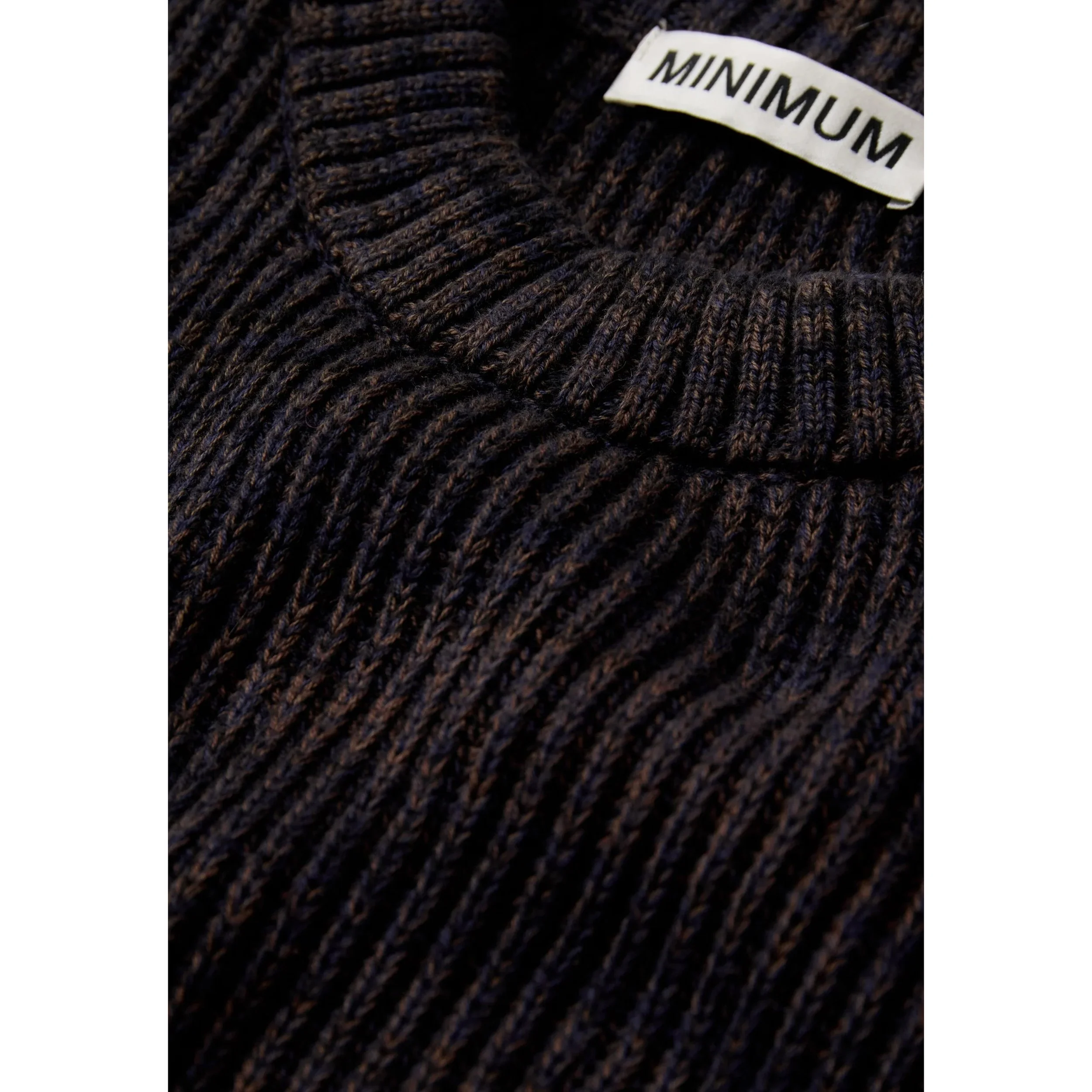 imgi_17_Rob_reg_jumper_G4785-Jumper-233844785-3922_Sky_Captain-5.jpg