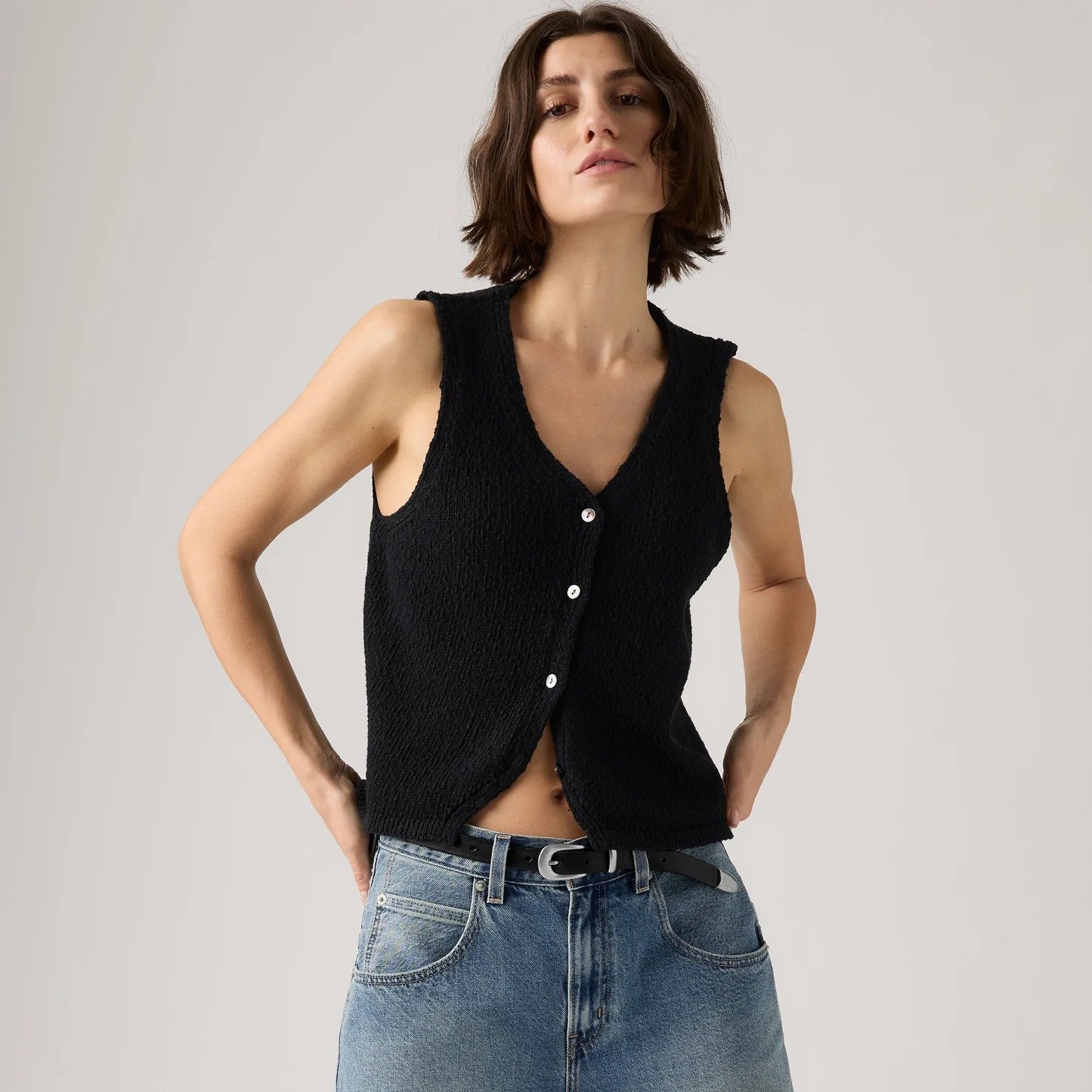 imgi_46_levis-womens-helen-mini-boucle-vest-005AB0001_1_CM_DA_81aba2d0-d80b-41ab-bd05-40d8f544510b.jpg