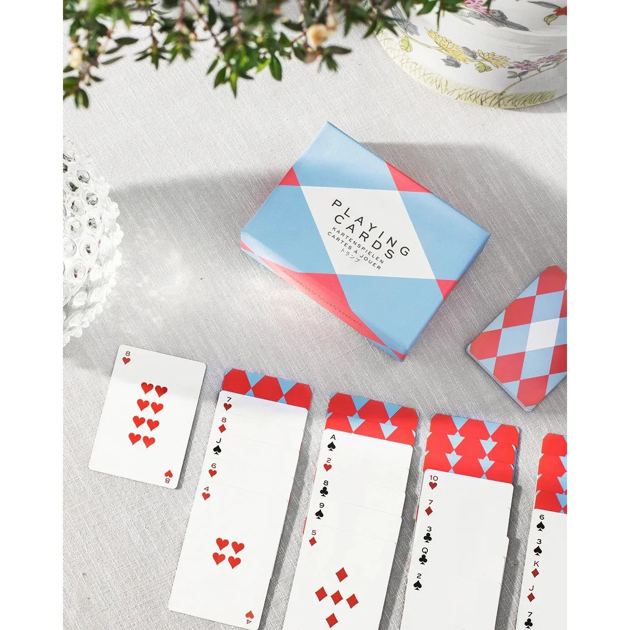 imgi_134_Printworks_Games_PlayPlayingCards_mood_2.jpg