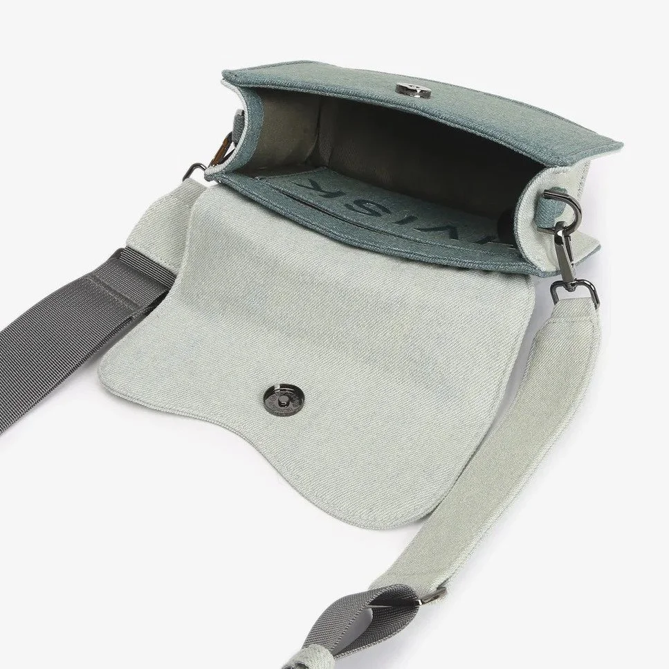 imgi_11_CRANE_DENIM-Handle_Bag-2503-043-102000-481_Teal_Tones-2.jpg