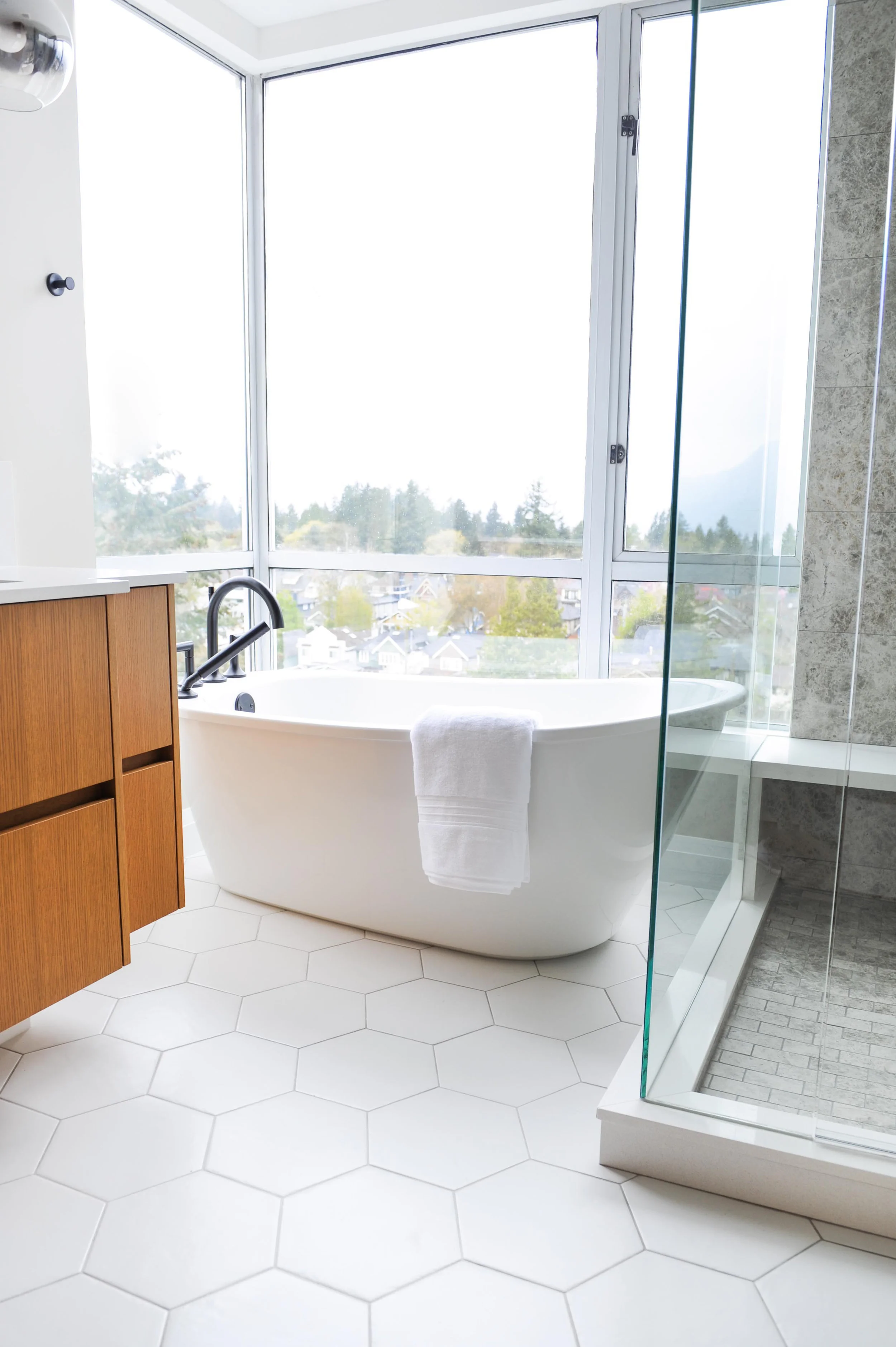 Point Grey Penthouse - Master Ensuite - By Keate and Co Designers
