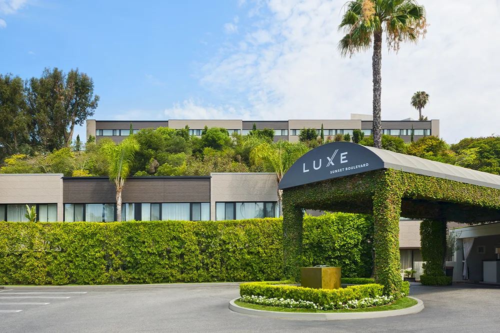 Exterior_Day_2_v2_1000px.jpg