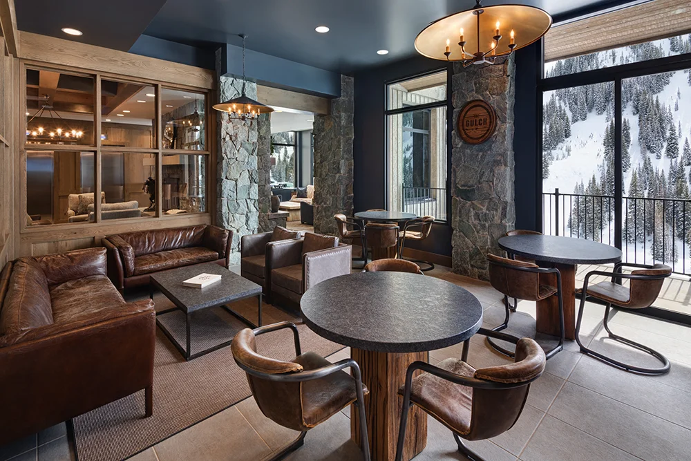 Bar-Seating-Area-1000px.jpg