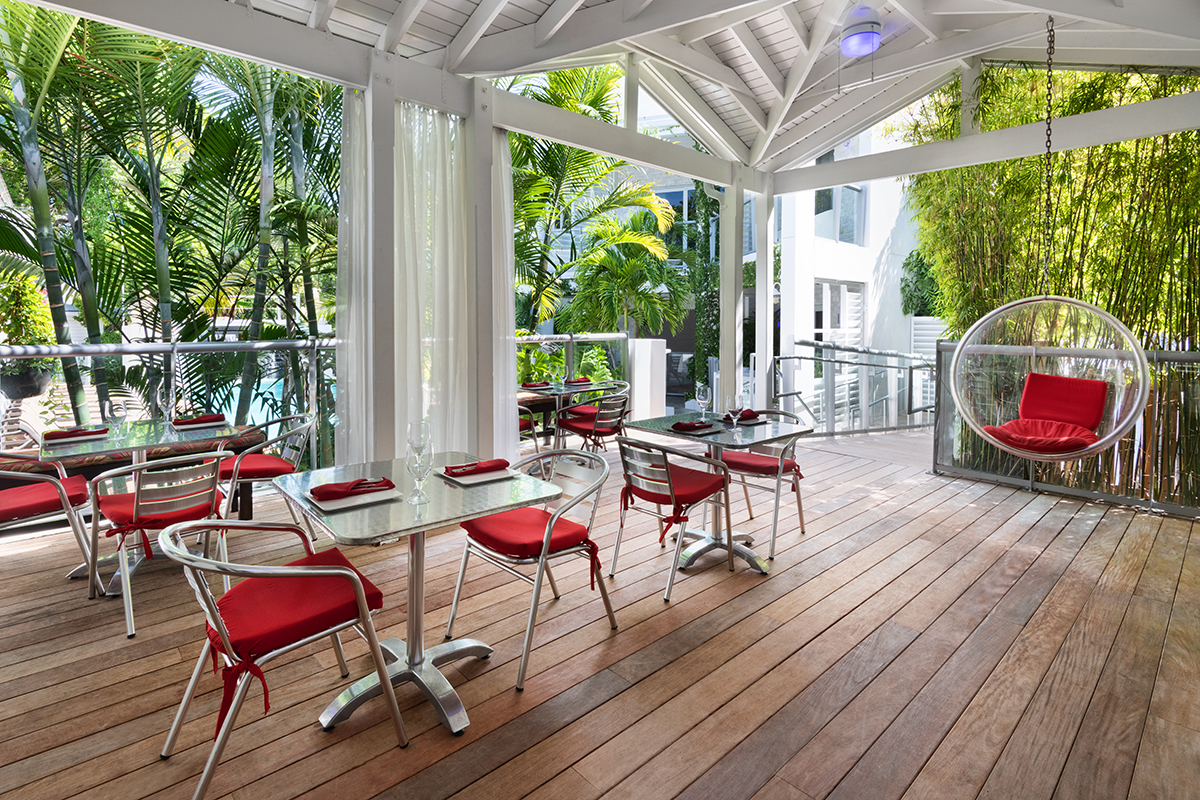 AK_EYWAK_patio-1200px.jpg