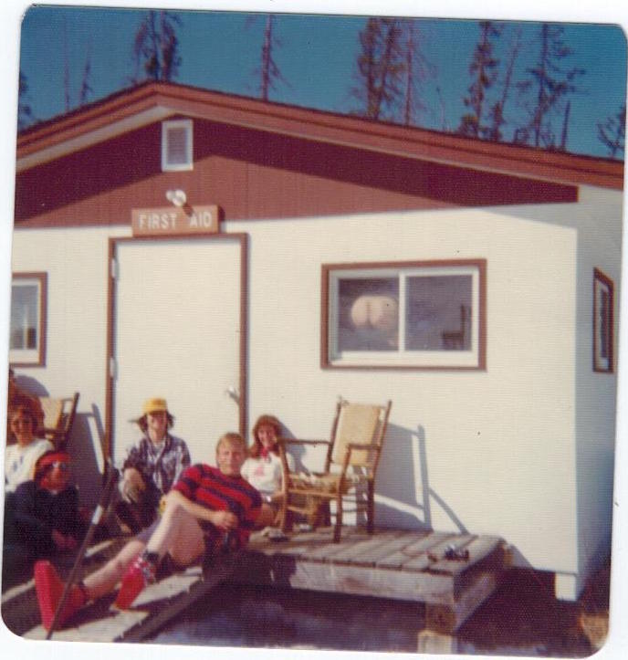 There is a bum in the window. Possibly Gord's.
