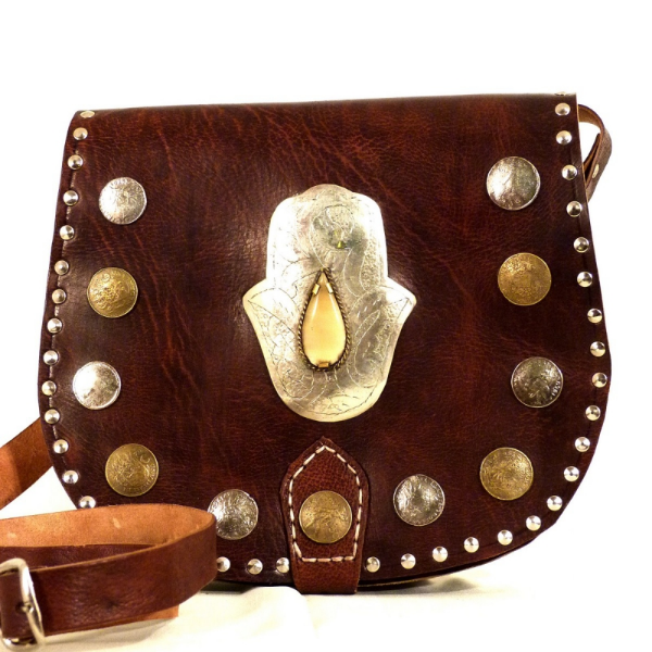 Photo: http://www.simandra-shop.de/product_info.php?info=p712_ledertasche---dunkelbraun.html