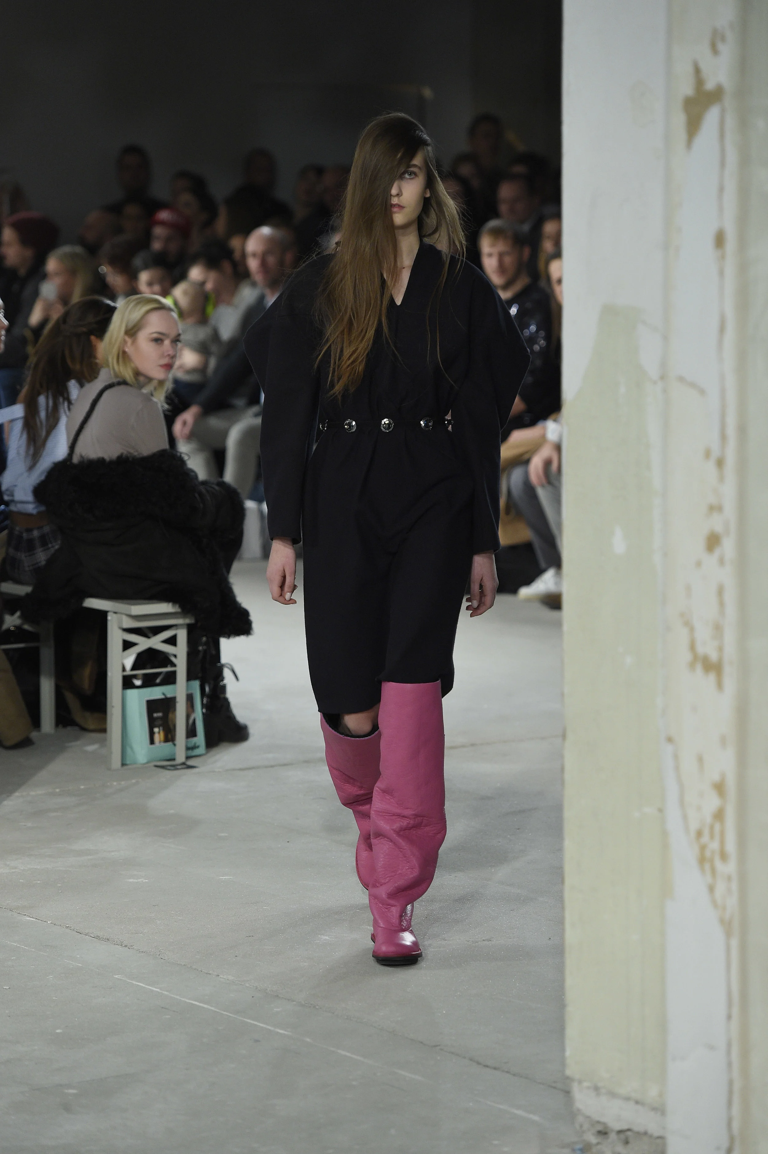 All Fashion Show photos below are from Stefan Knauer