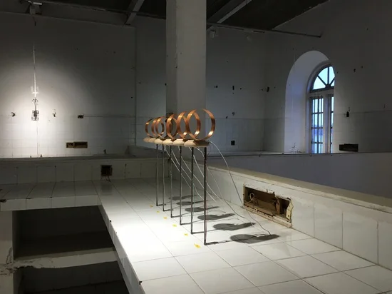 Yuko Mohri, installation view, Kochi-Muziris Biennale 2016, India.