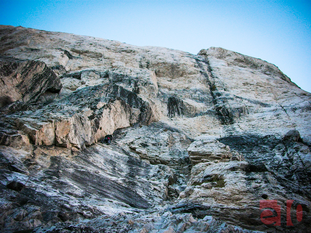 Paul Robertson leading pitch-one of Hell Raiser on the Main Hell Gate wall.