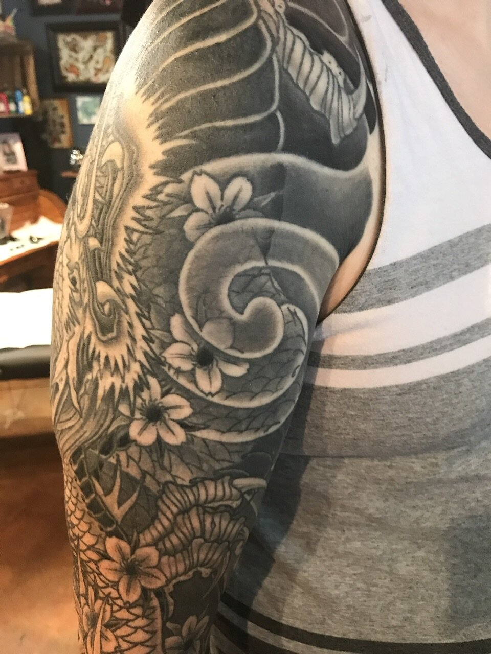 Black and grey dragon
