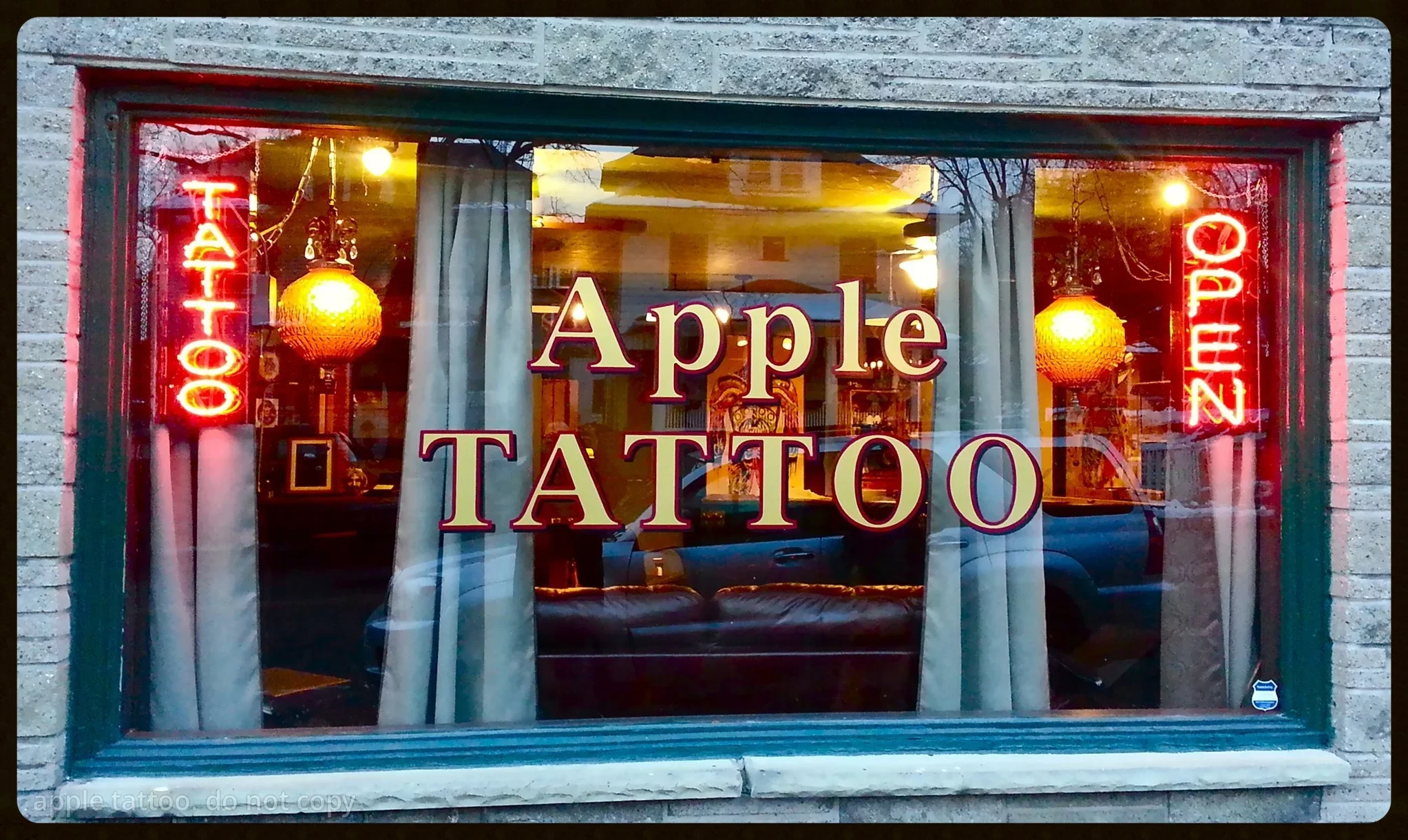 apple tattoo
