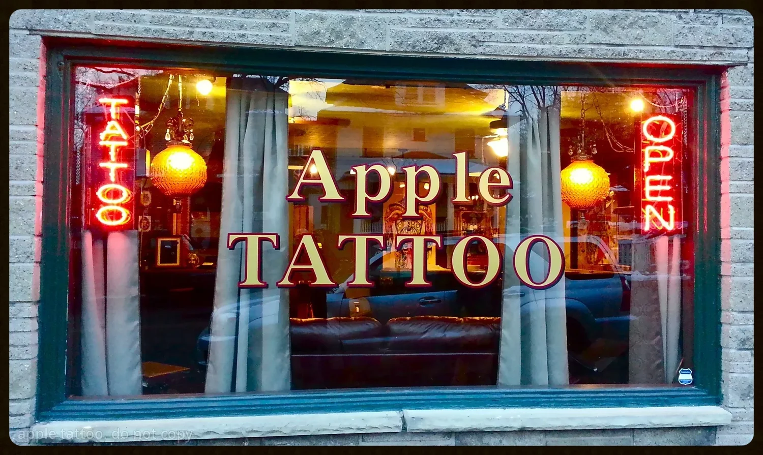Apple Tattoo, tattoo and piercing in Rochester