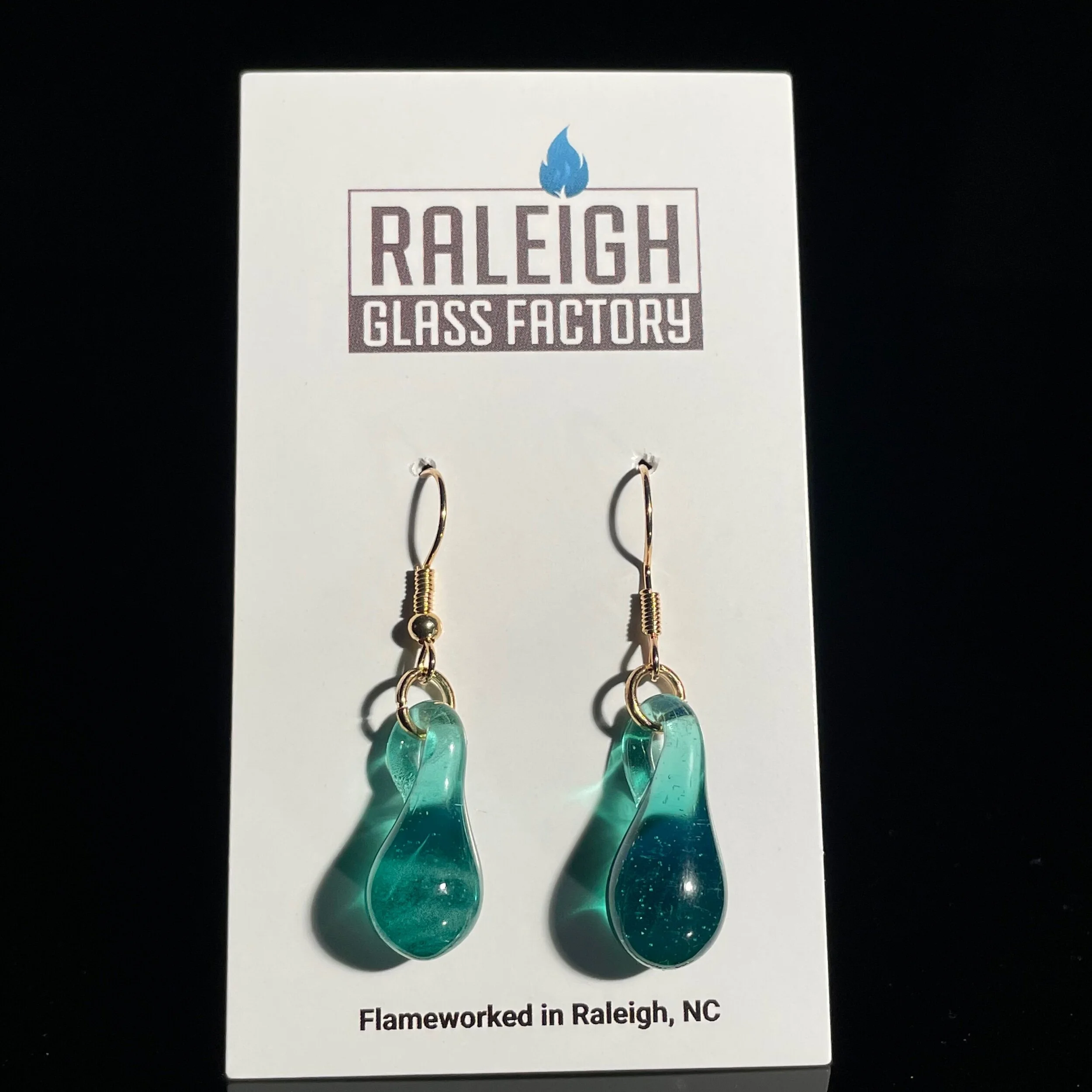 A51EB98E-673C-49C7-87B7-C67A793E7E6F