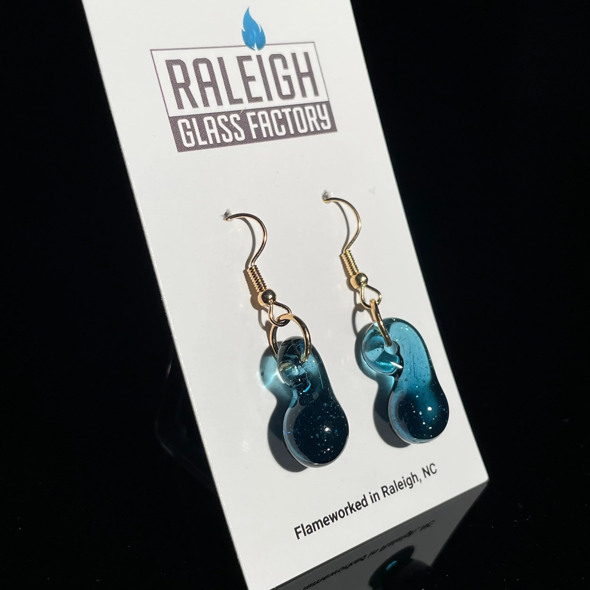 0981A31F-0C4A-42B7-B4A1-46B605720625