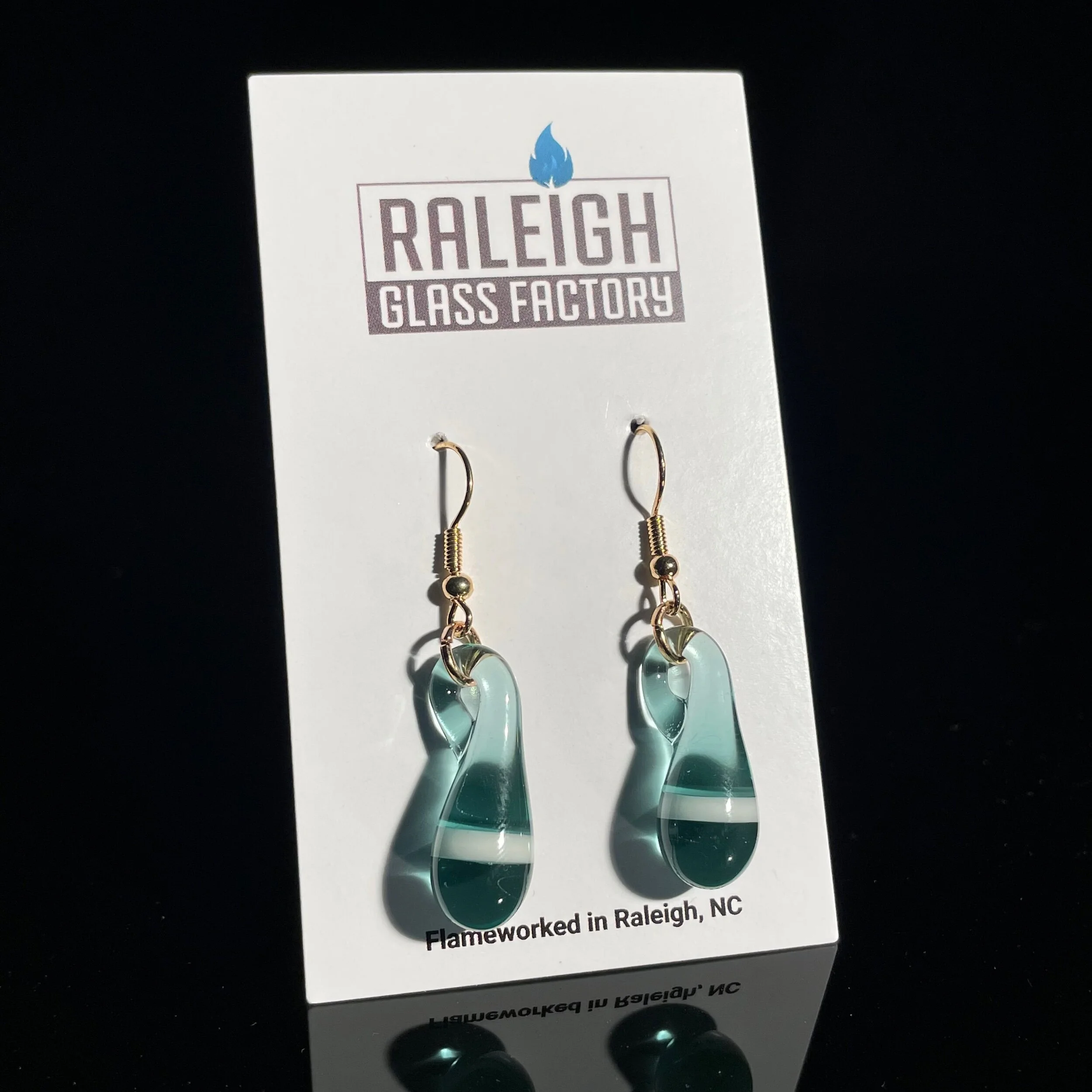 4859E8FD-FECE-481E-B156-9B7110D3FE13