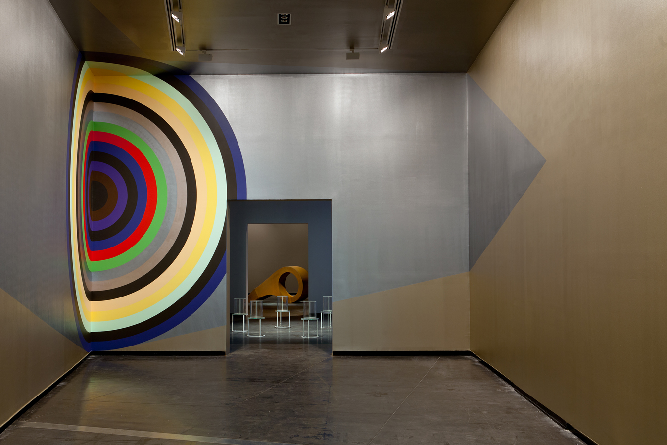 Mikala Dwyer, Goldene Bend'er, 2013, Australian Centre for Contemporary Art, Melbourne