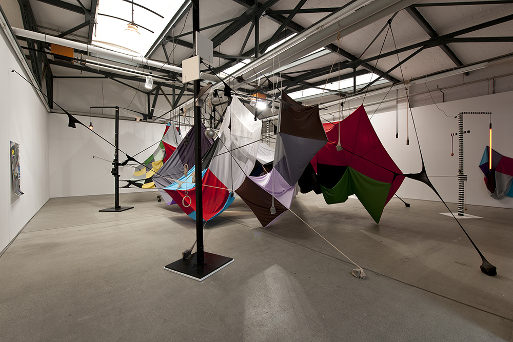 Mikala Dwyer, Square Cloud Compound, 2010, Hamish Morrison Galerie, Berlin