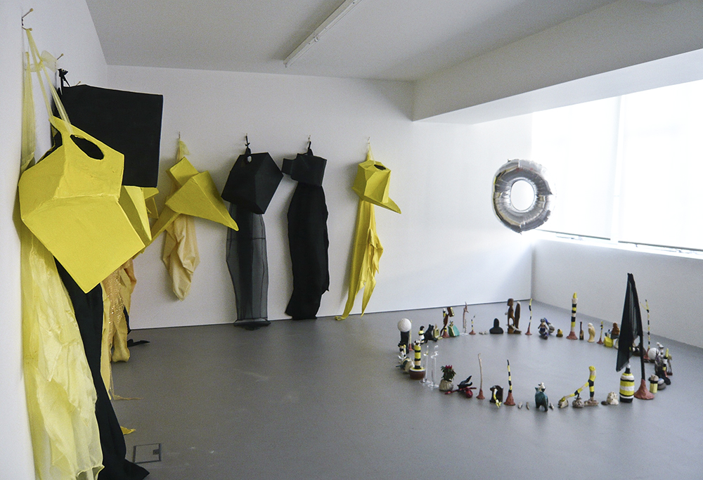 Mikala Dwyer, Mono Clinic, 2008, Hamish McKay Gallery, Melbourne