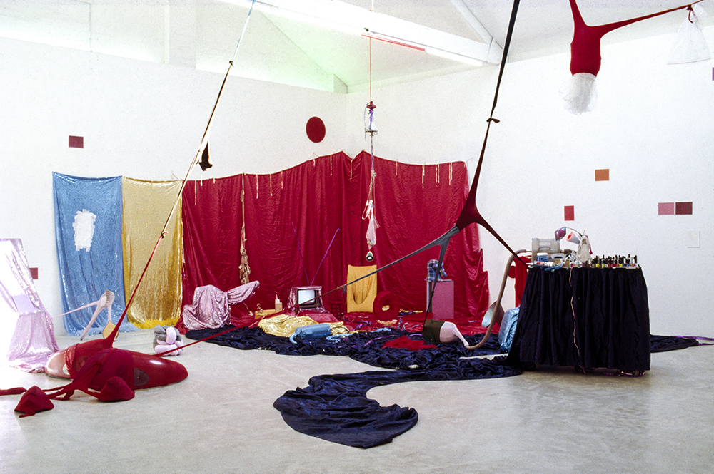 Mikala Dwyer, Woops, 1994, Sarah Cottier Gallery, Sydney