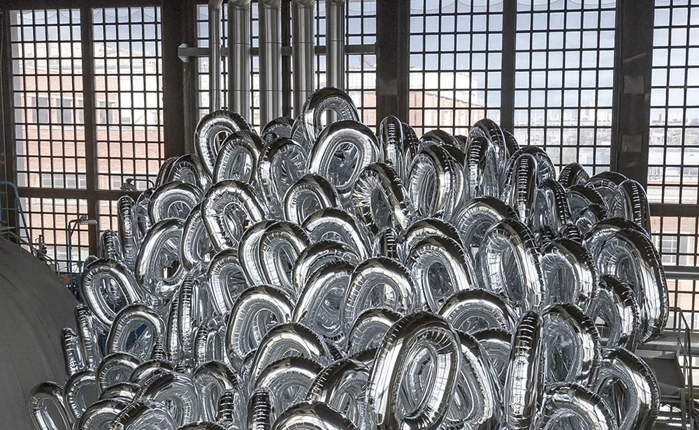Mikala Dwyer, The Silvering, 2017 | Triple Point of Matter, Foundation Fiminco, Paris (photo: Charles Duprat)
